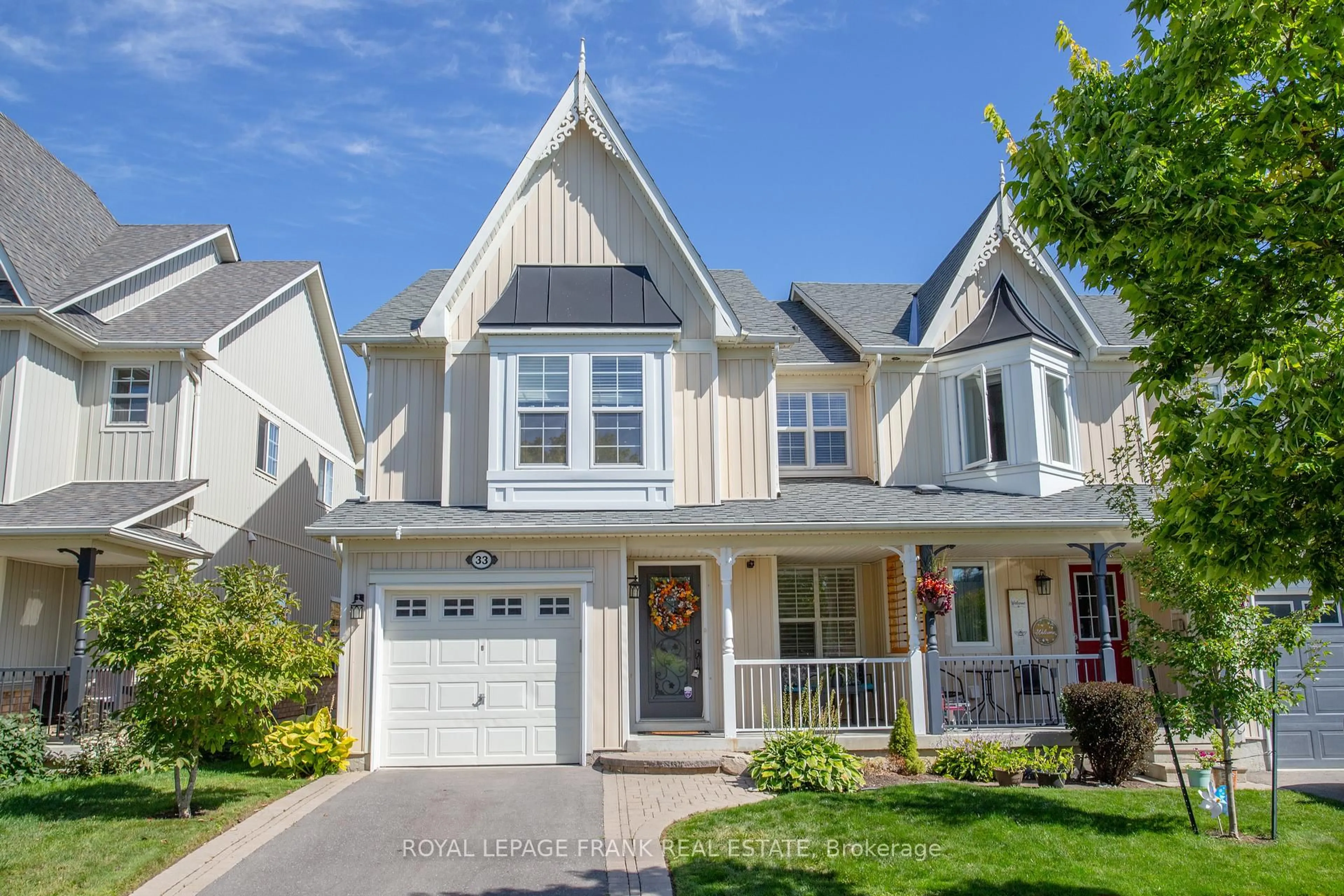 Home with vinyl exterior material, street for 33 Bexley Cres, Whitby Ontario L1M 2C7