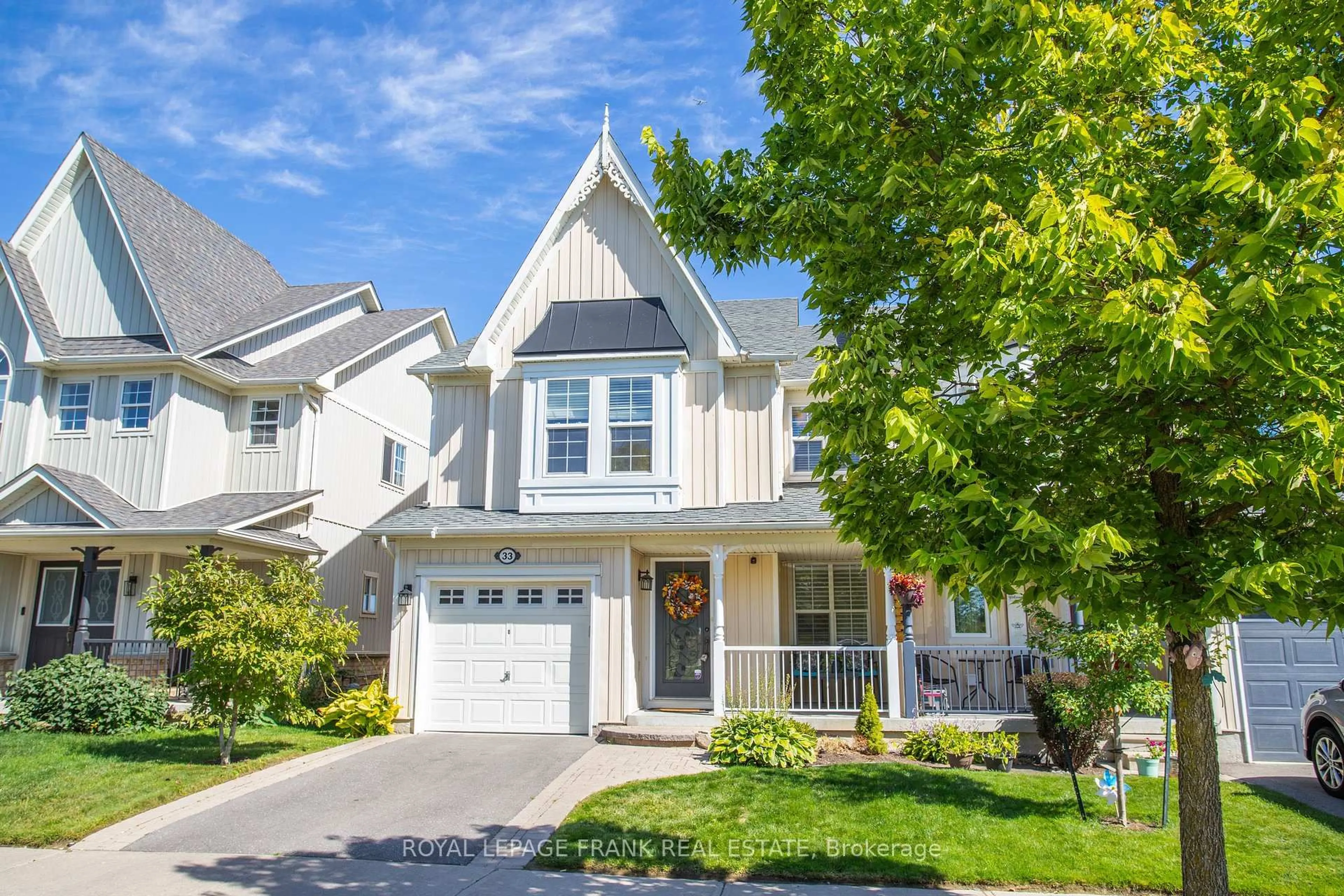 Home with vinyl exterior material, street for 33 Bexley Cres, Whitby Ontario L1M 2C7