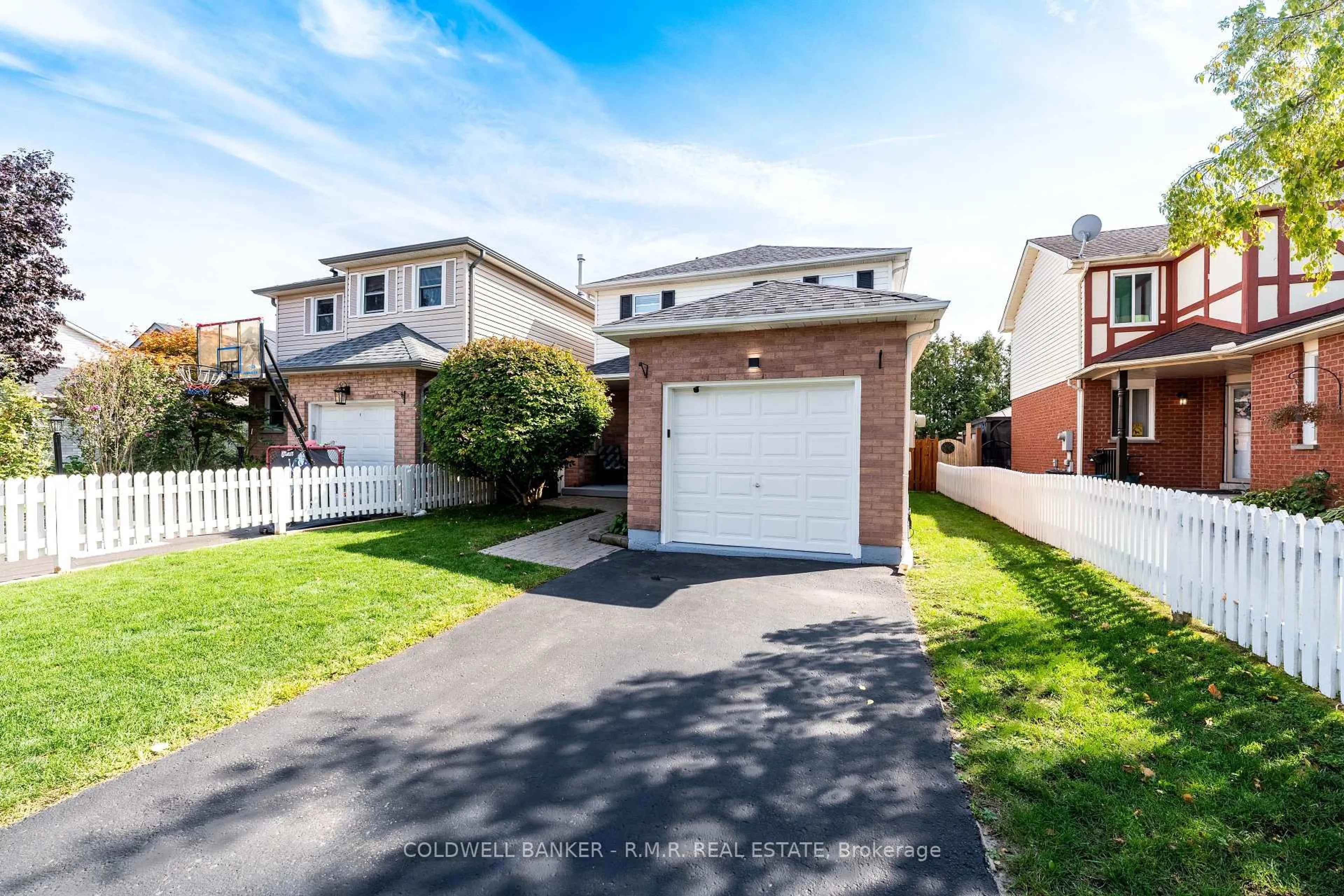 Unknown for 5 Tucker Rd, Clarington Ontario L1C 4L9
