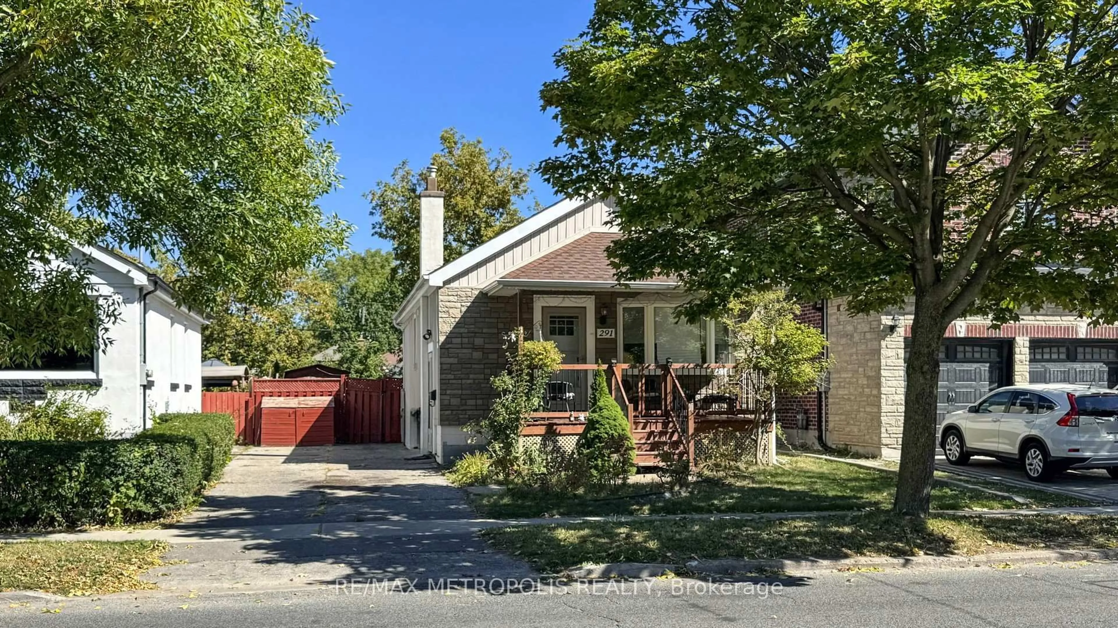 Unknown for 291 Kennedy Rd, Toronto Ontario M1N 3P6