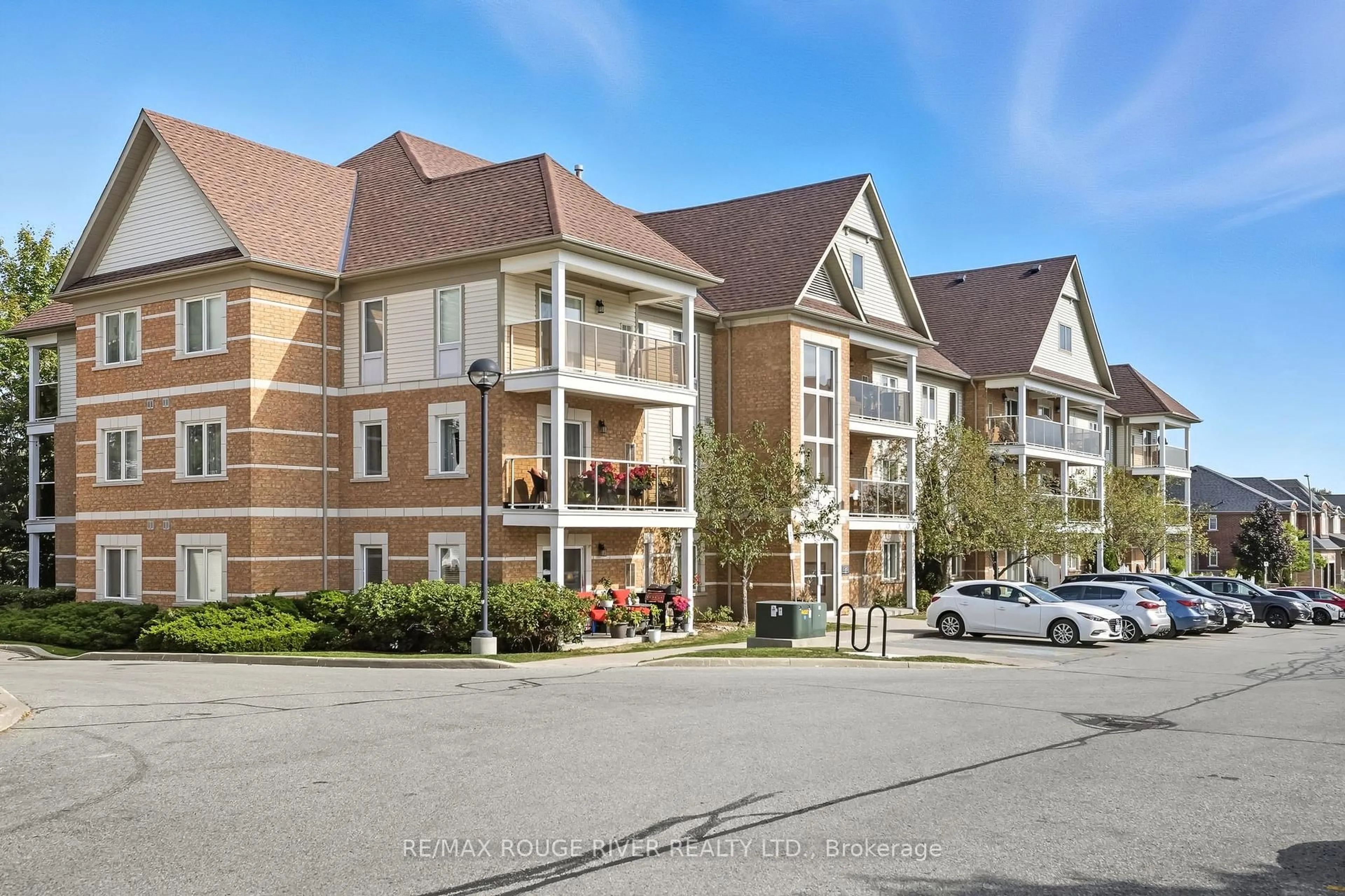 Unknown for 120 Aspen Springs Dr #104, Clarington Ontario L1C 0G7