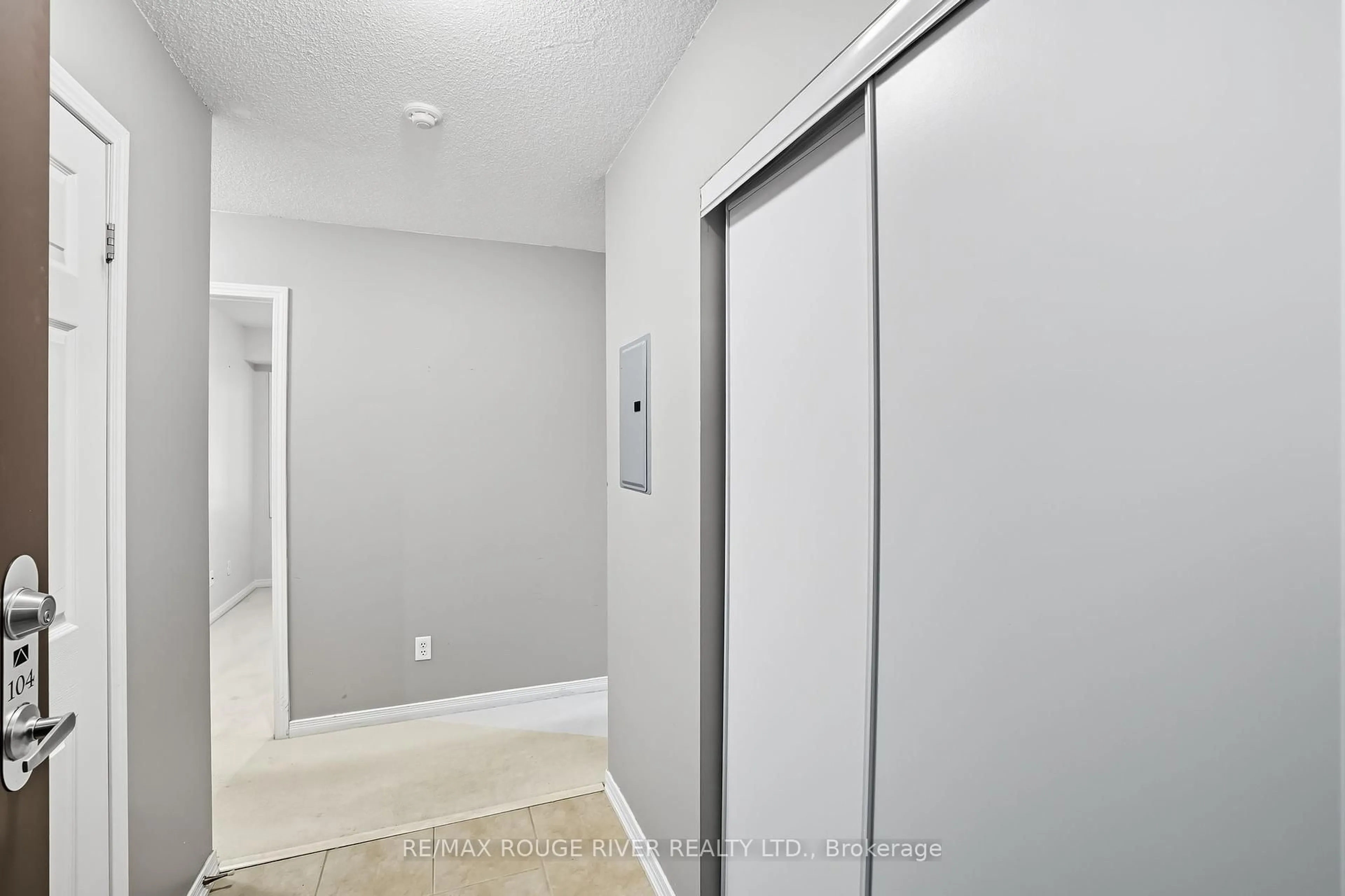 Unknown for 120 Aspen Springs Dr #104, Clarington Ontario L1C 0G7