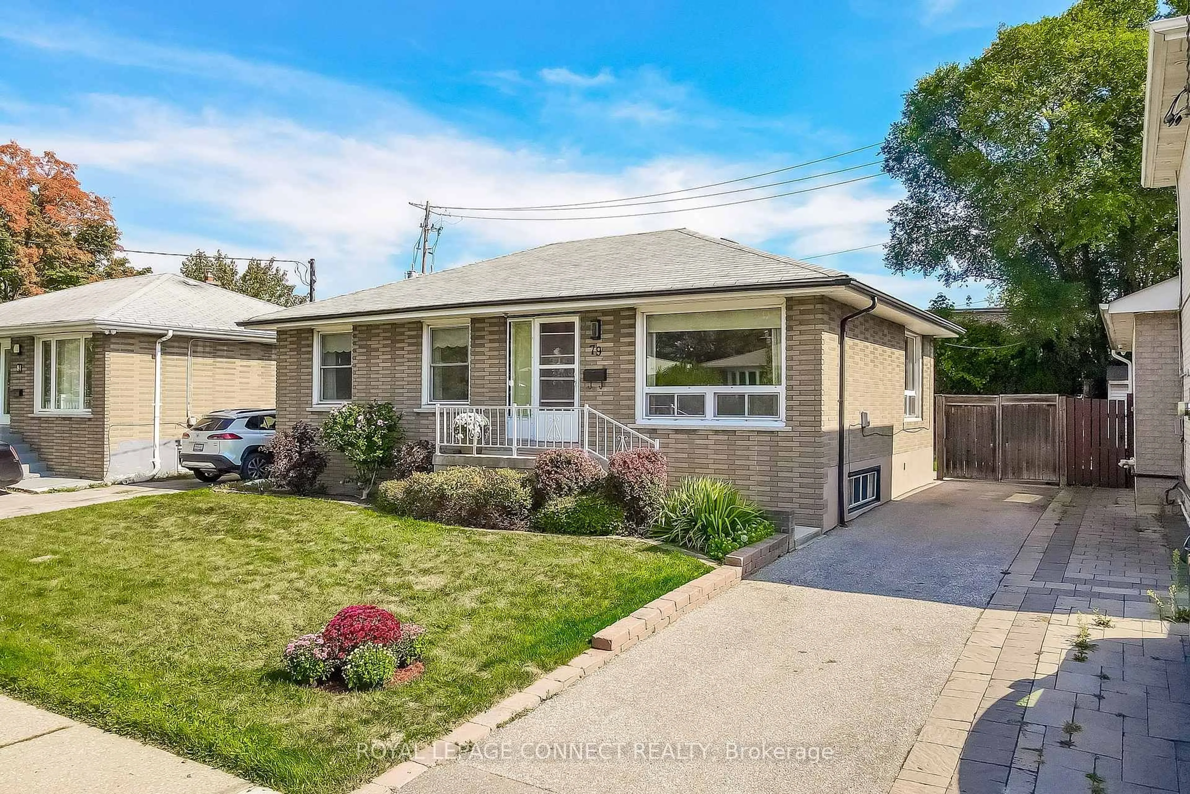 Home with vinyl exterior material, street for 79 Greenock Ave, Toronto Ontario M1G 3A2