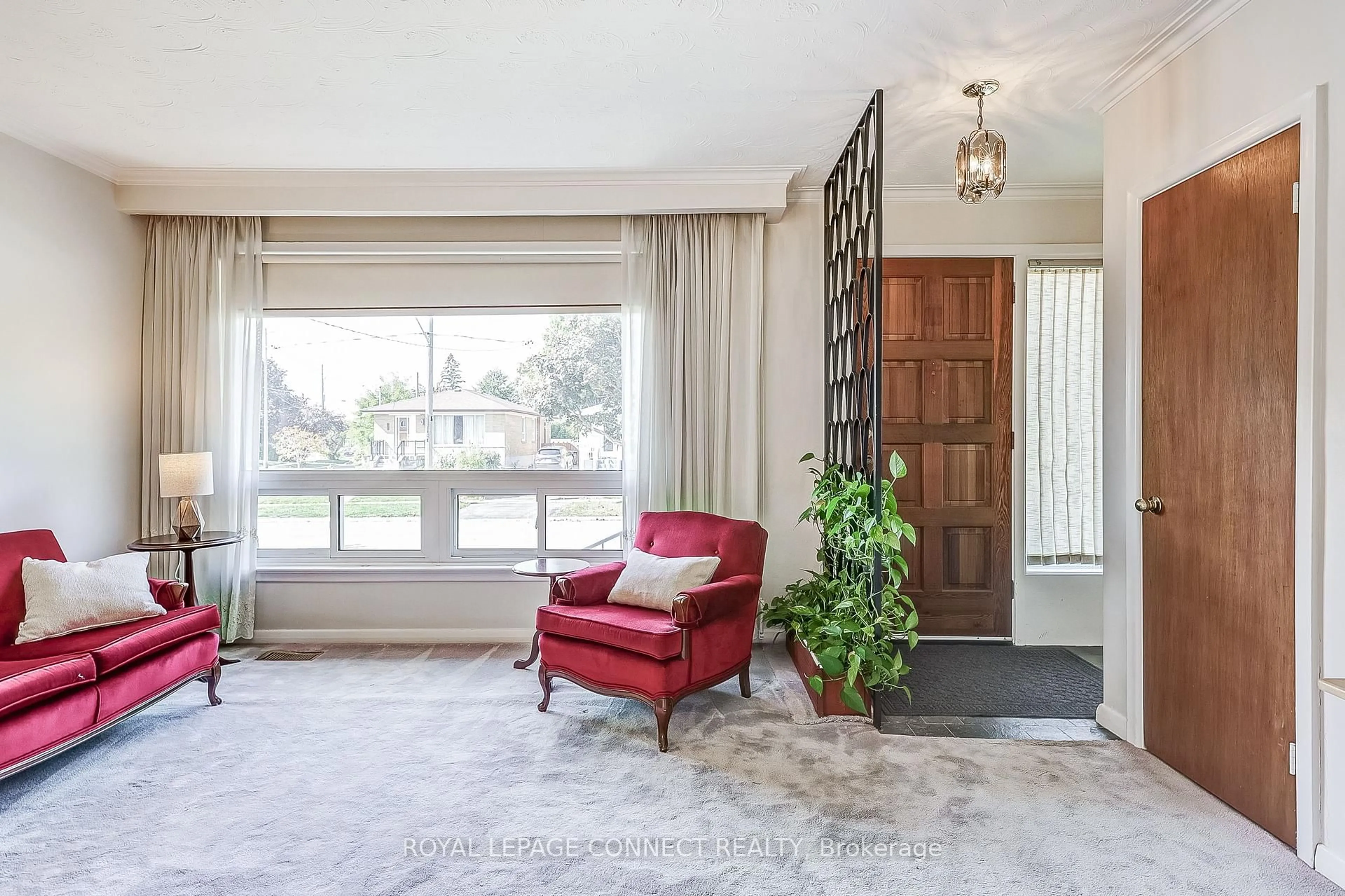 Indoor entryway for 79 Greenock Ave, Toronto Ontario M1G 3A2