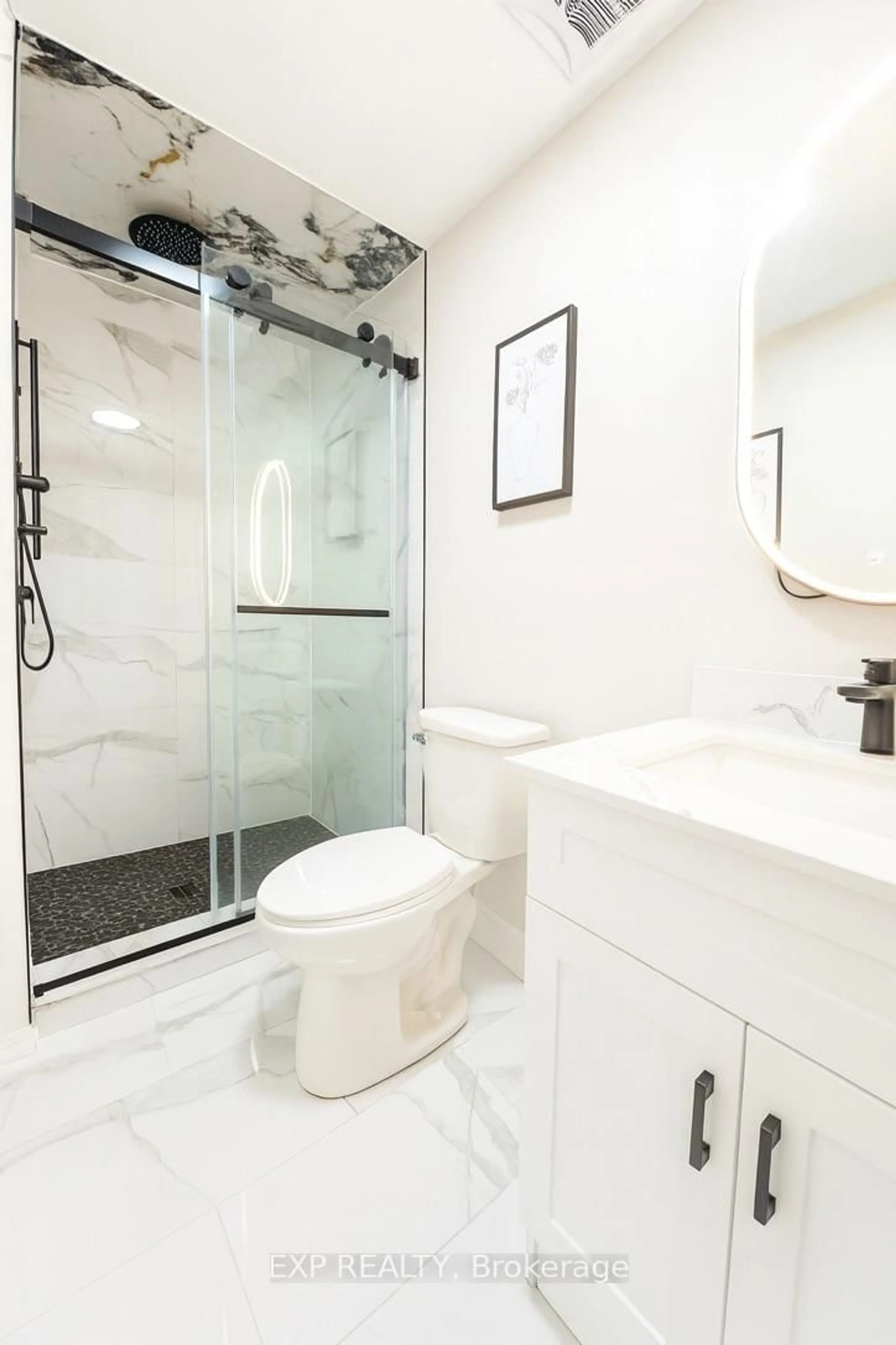 Contemporary bathroom, ceramic/tile floor for 7 Macdermott Dr, Ajax Ontario L1T 3S7