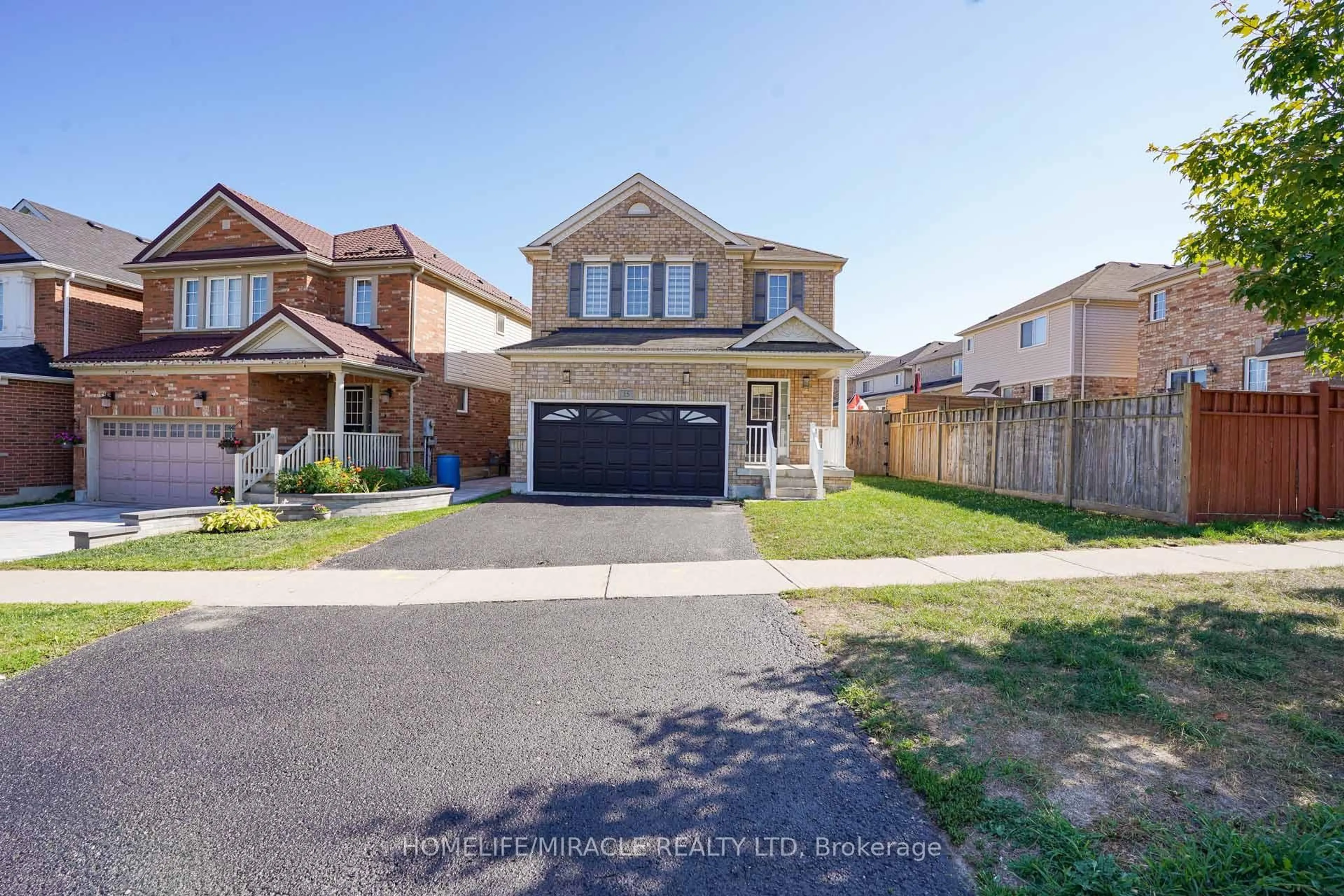 A pic from outside/outdoor area/front of a property/back of a property/a pic from drone, street for 15 Atherton Ave, Ajax Ontario L1T 4Y3