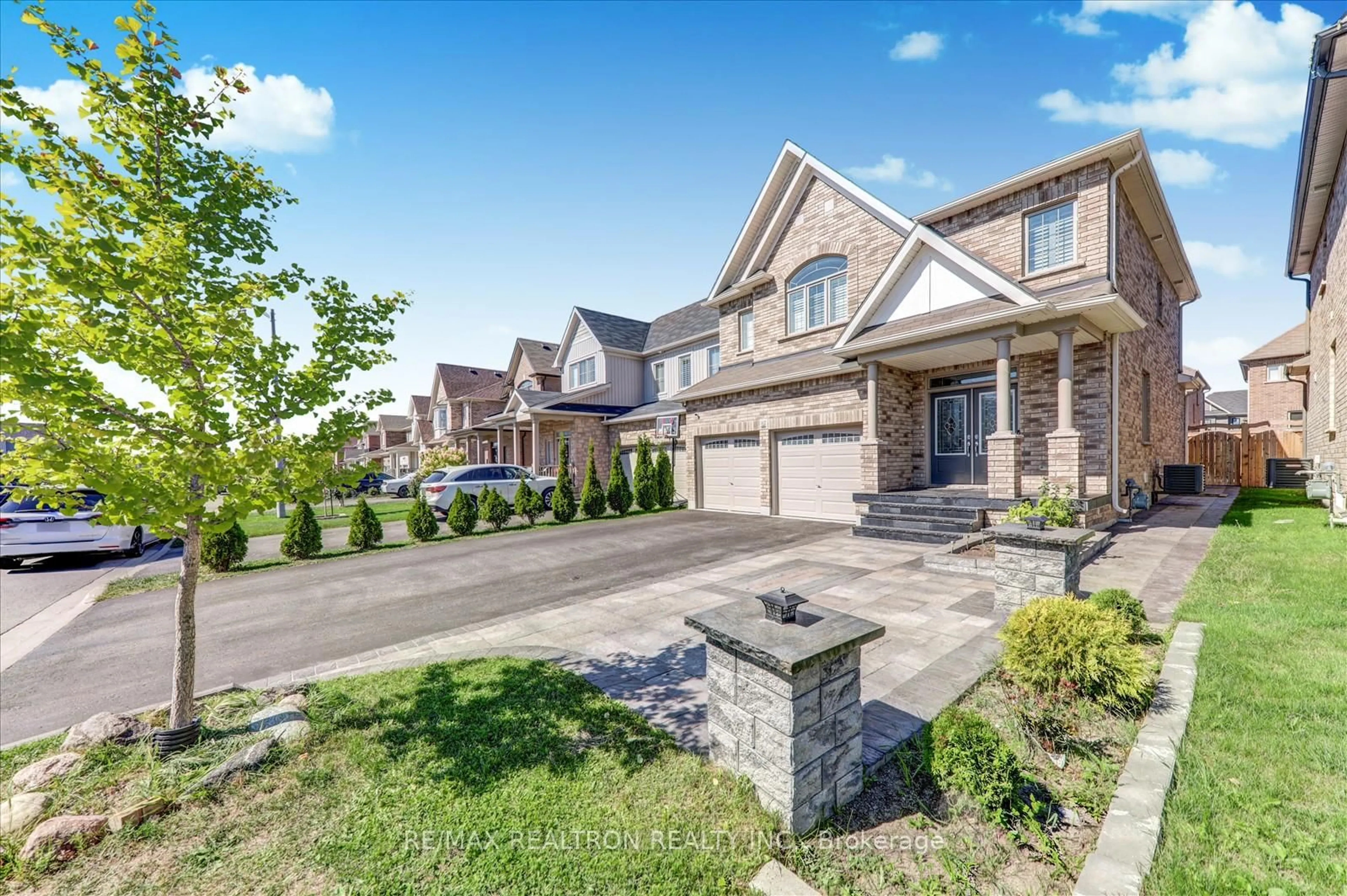Home with brick exterior material, street for 112 Fred Jackman Ave, Clarington Ontario L1C 0T4