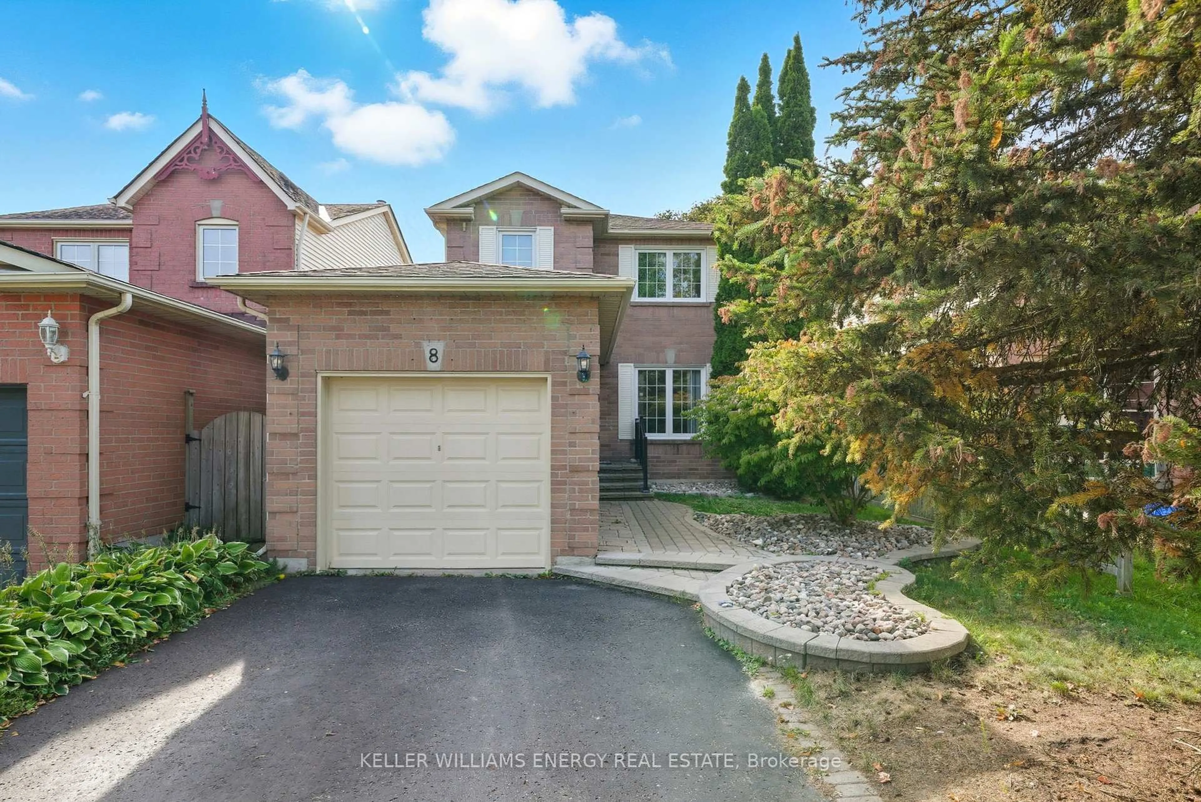 Home with brick exterior material, street for 8 Inglis Ave, Clarington Ontario L1E 2A8