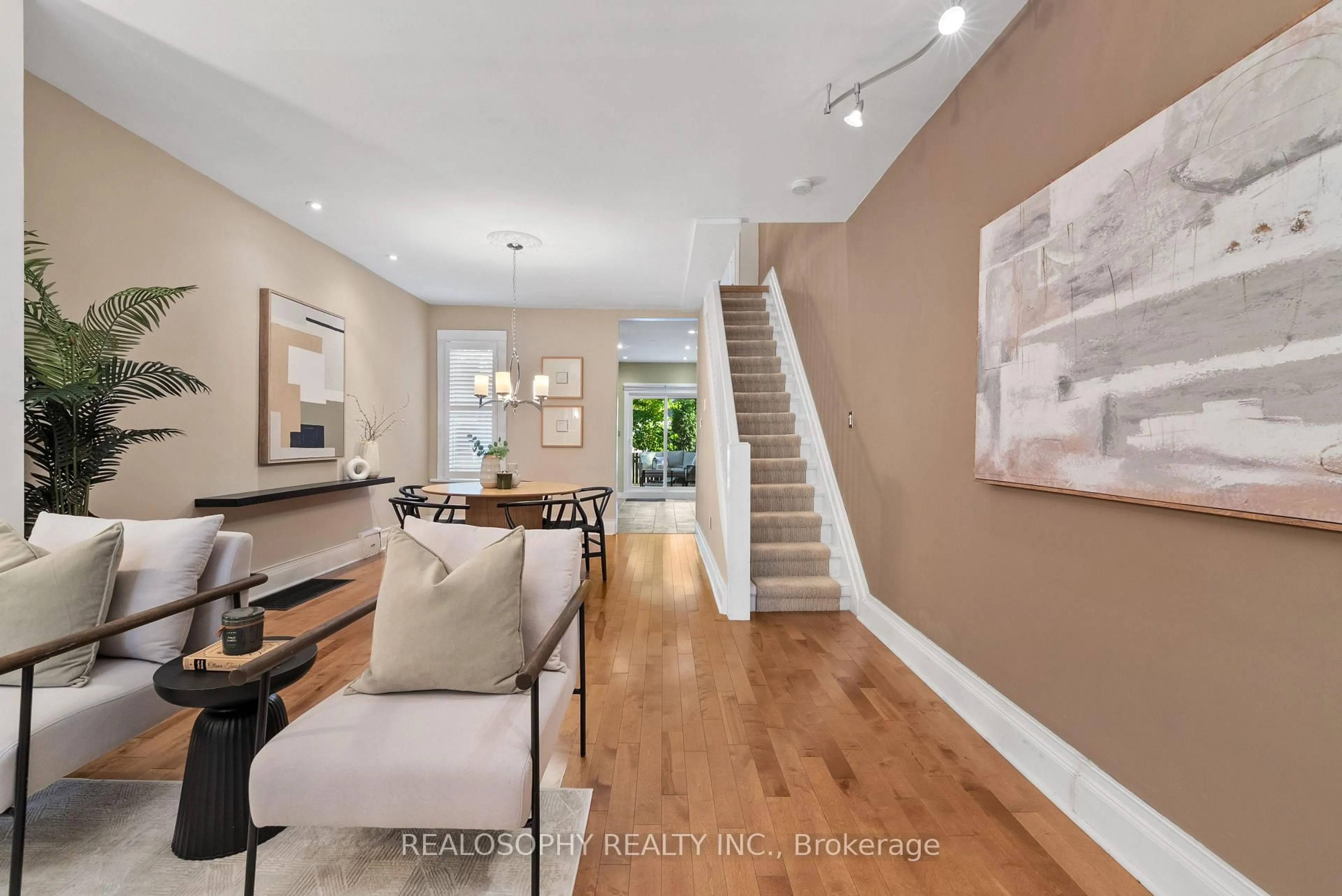 Indoor entryway for 299 Pape Ave, Toronto Ontario M4M 2W6