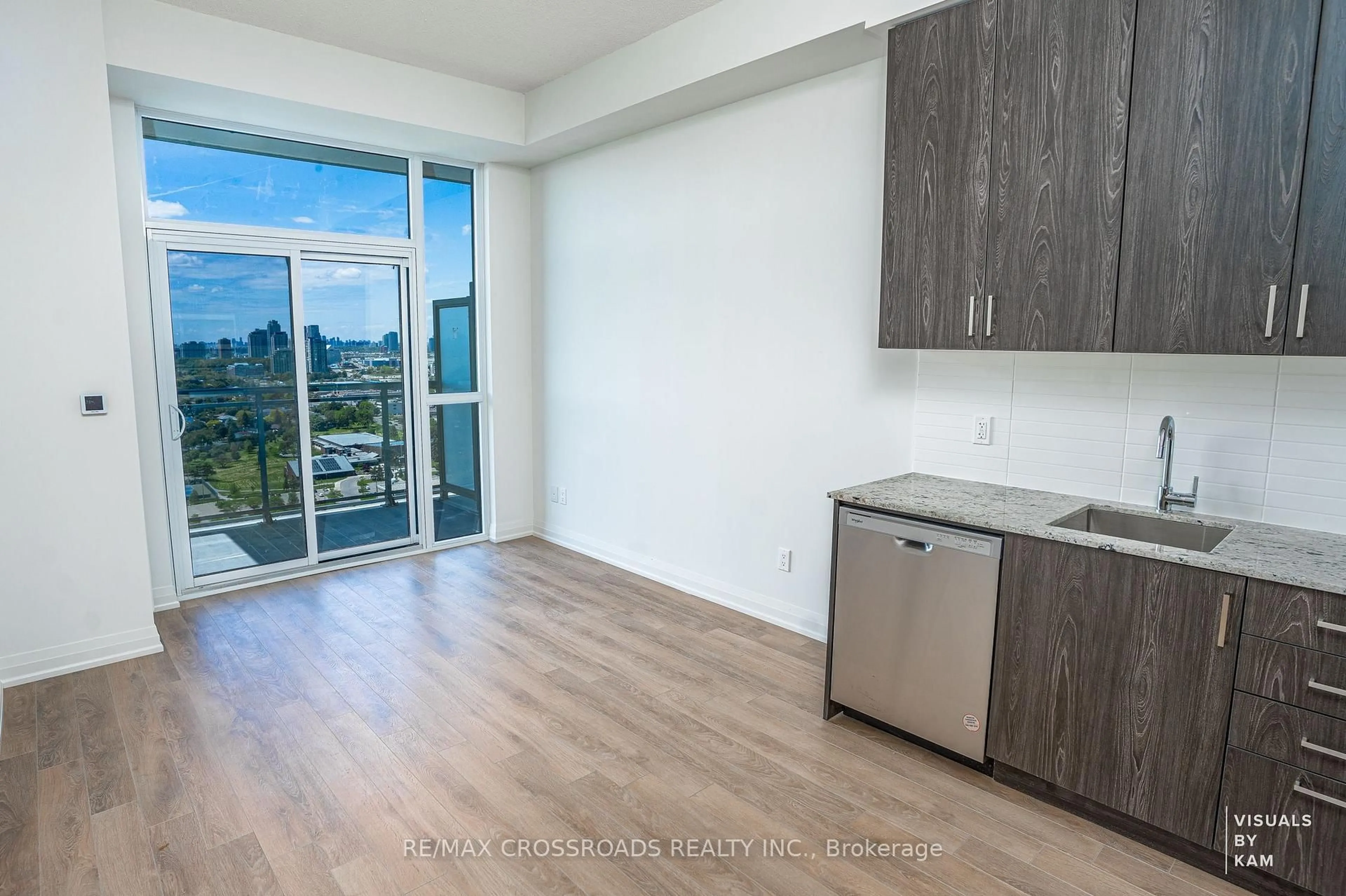 A pic of a room for 20 Meadowglen Pl #2707, Toronto Ontario M1G 0A8