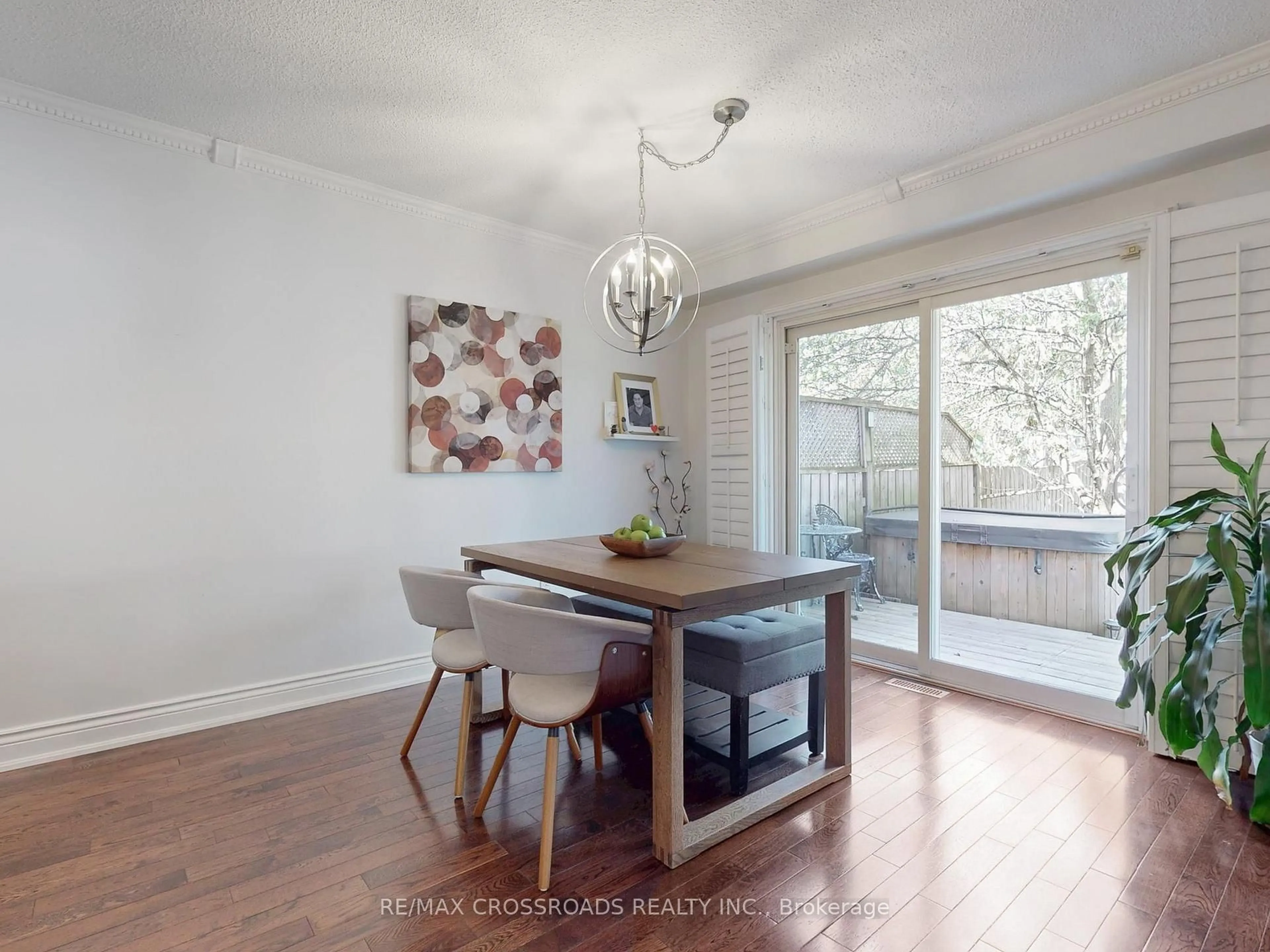 Dining room, wood/laminate floor for 1777 Shadybrook Dr, Pickering Ontario L1V 3A6