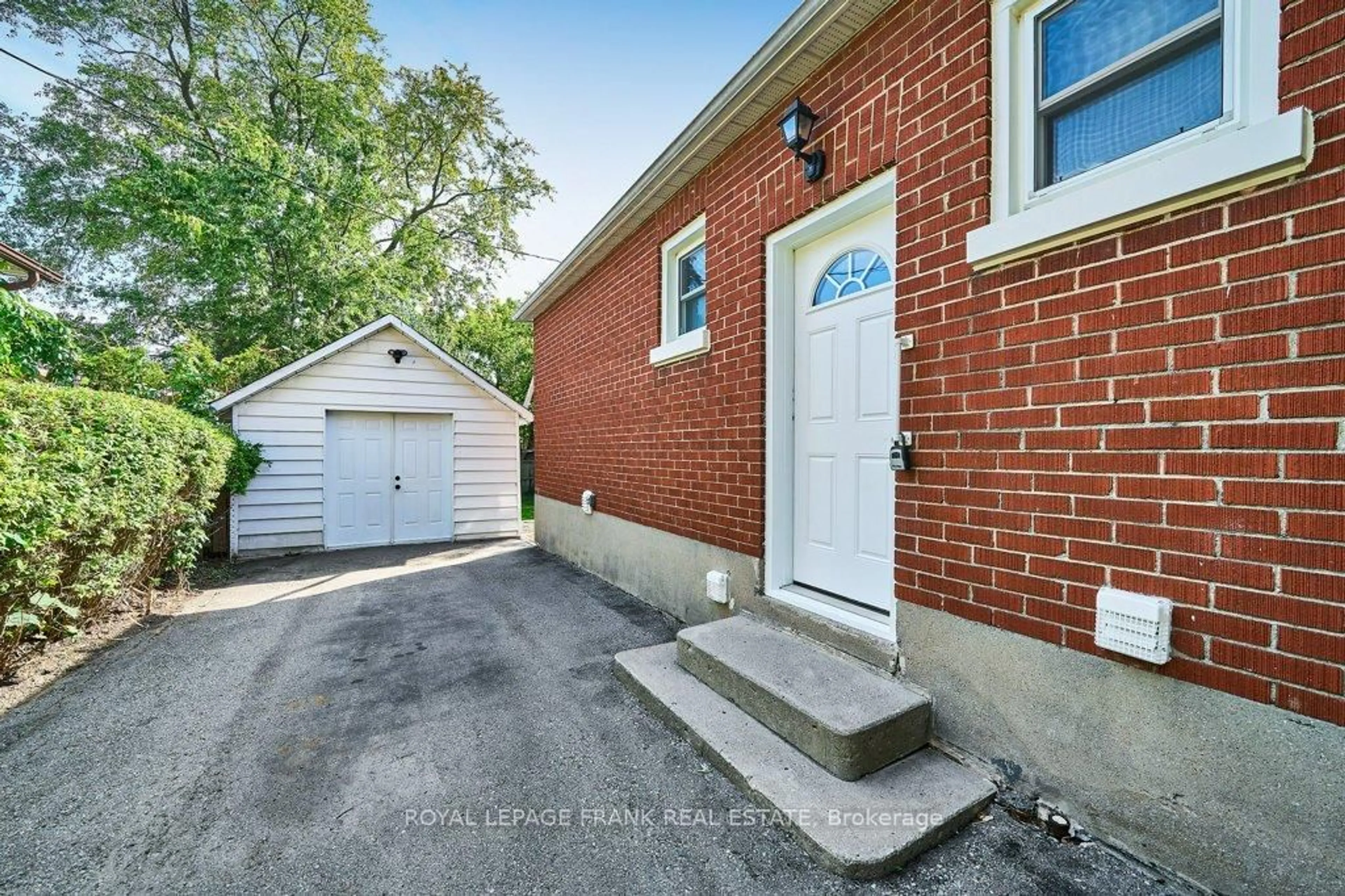 Home with brick exterior material, street for 305 James St, Whitby Ontario L1N 1G4