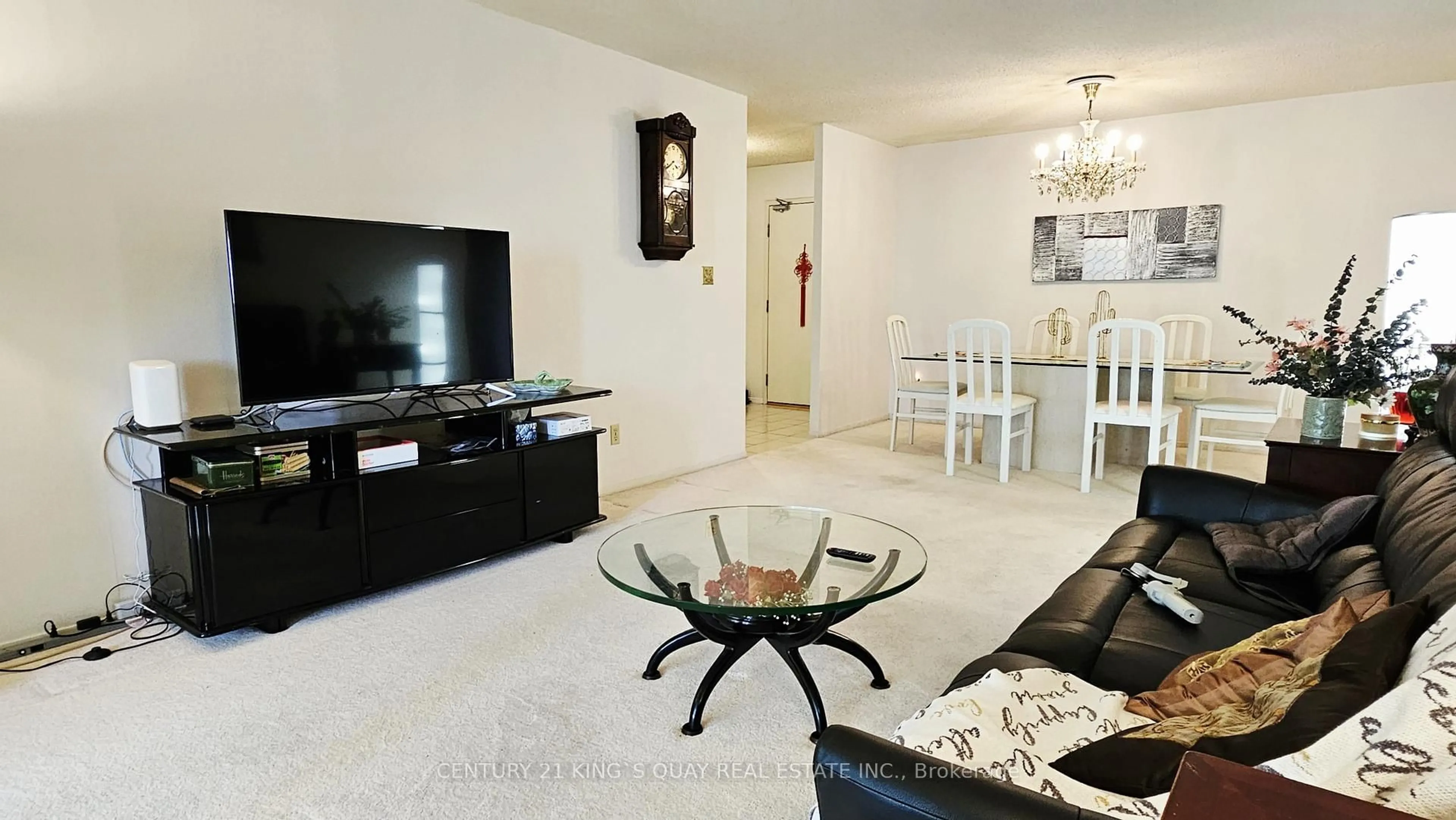 Living room with furniture, ceramic/tile floor for 225 Bamburgh Circ #1808, Toronto Ontario M1W 3X9