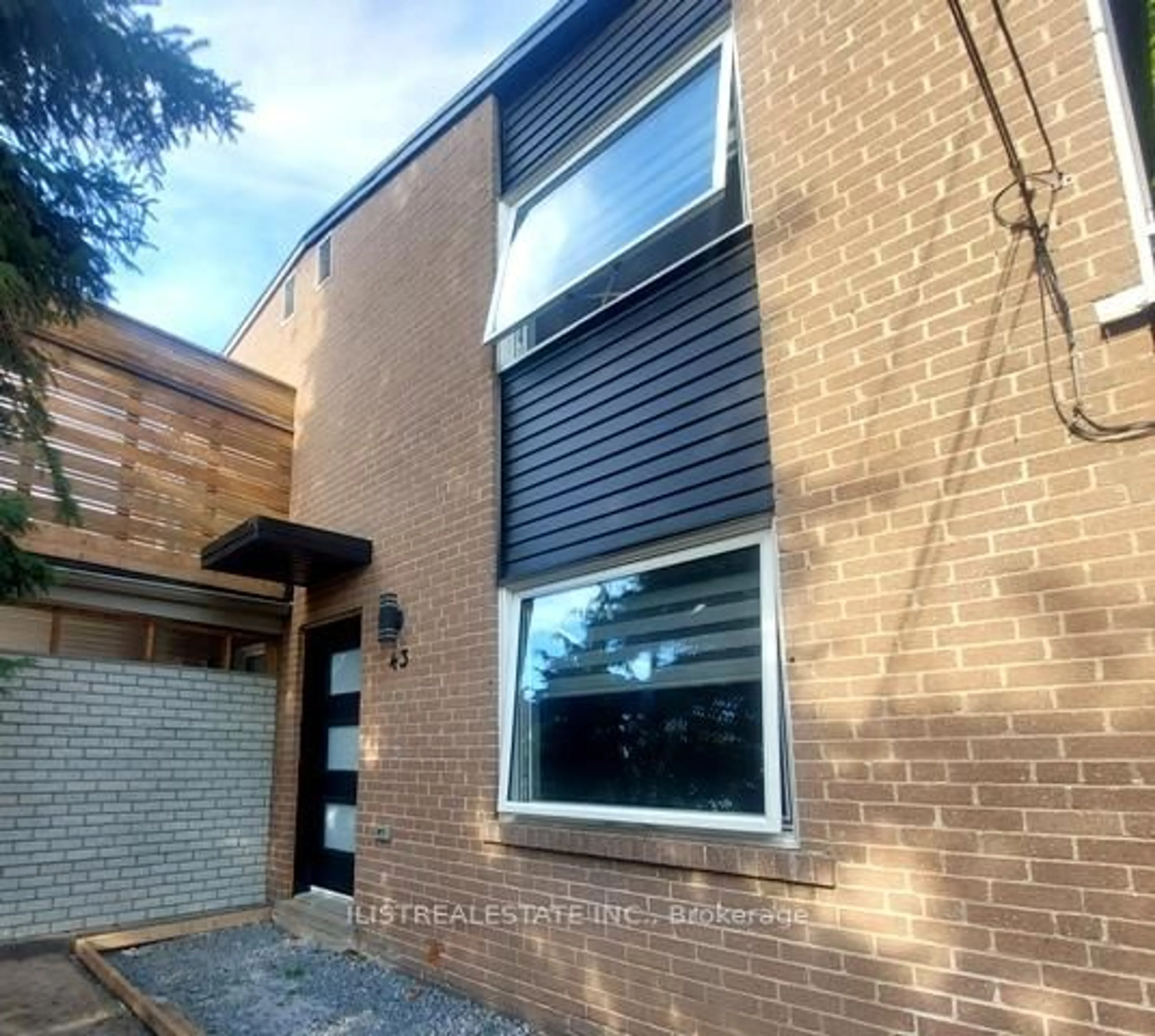 Home with brick exterior material, unknown for 43 Anaconda Ave, Toronto Ontario M1L 4M1