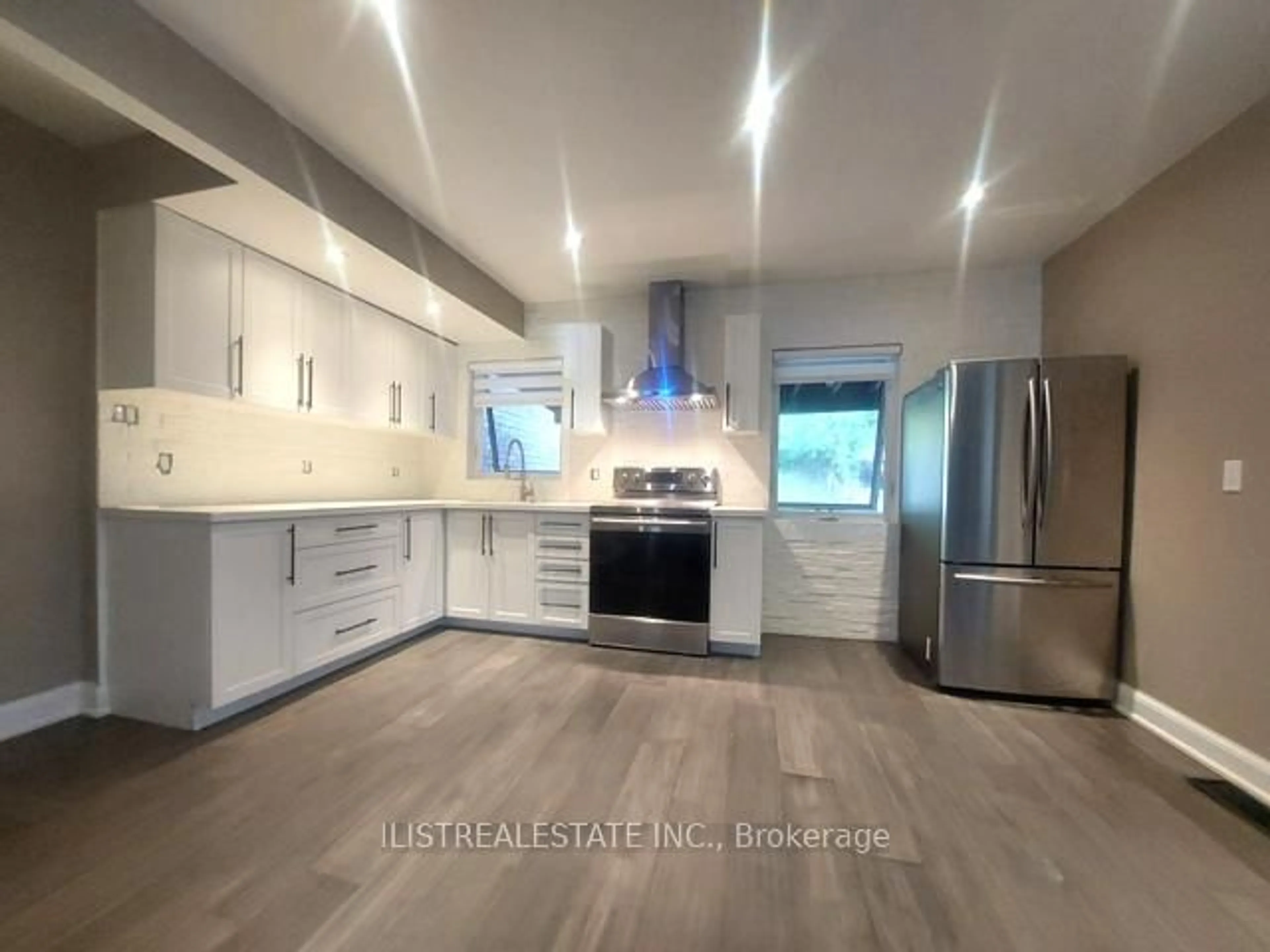 Open concept kitchen, unknown for 43 Anaconda Ave, Toronto Ontario M1L 4M1