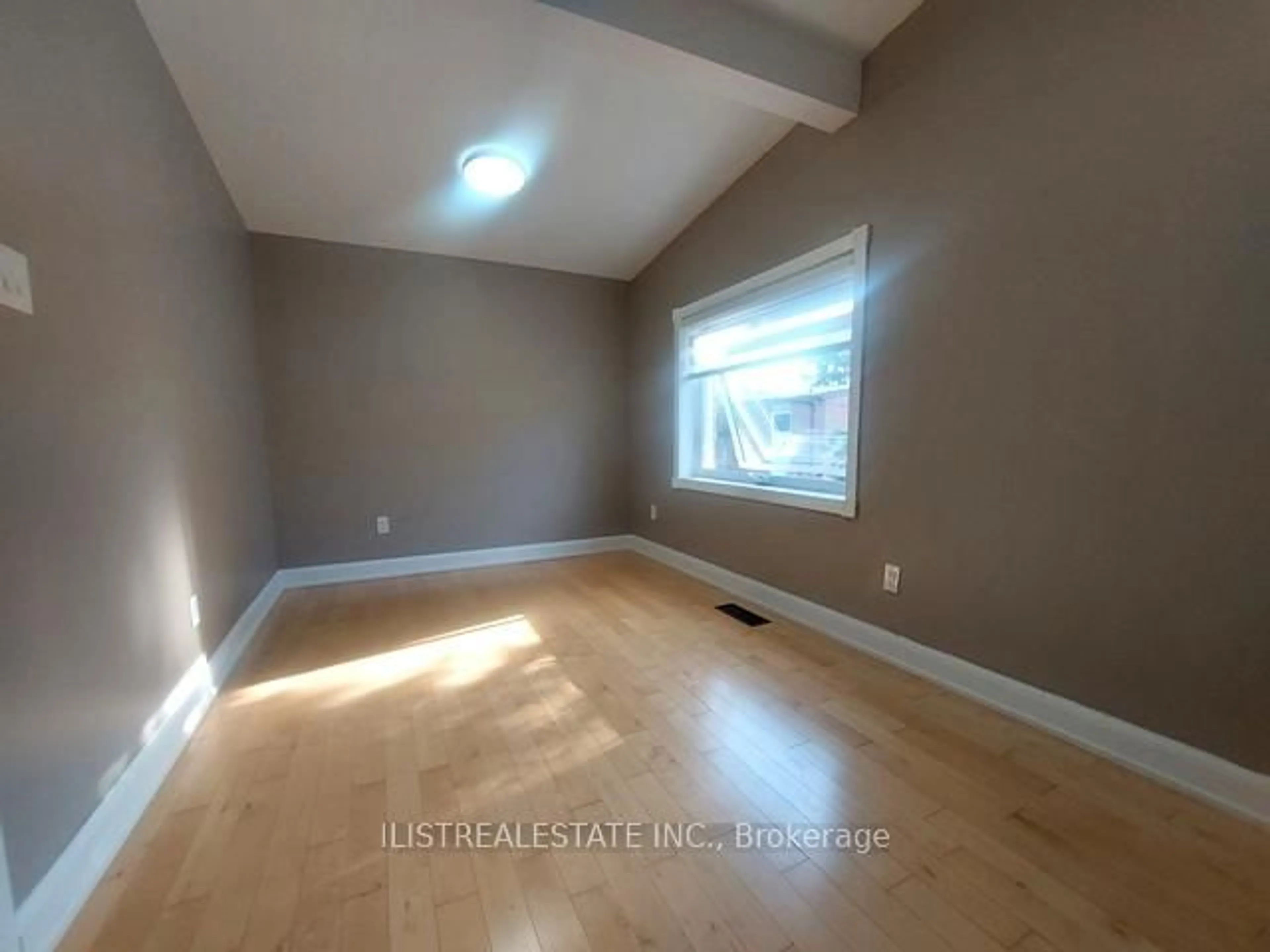 A pic of a room for 43 Anaconda Ave, Toronto Ontario M1L 4M1