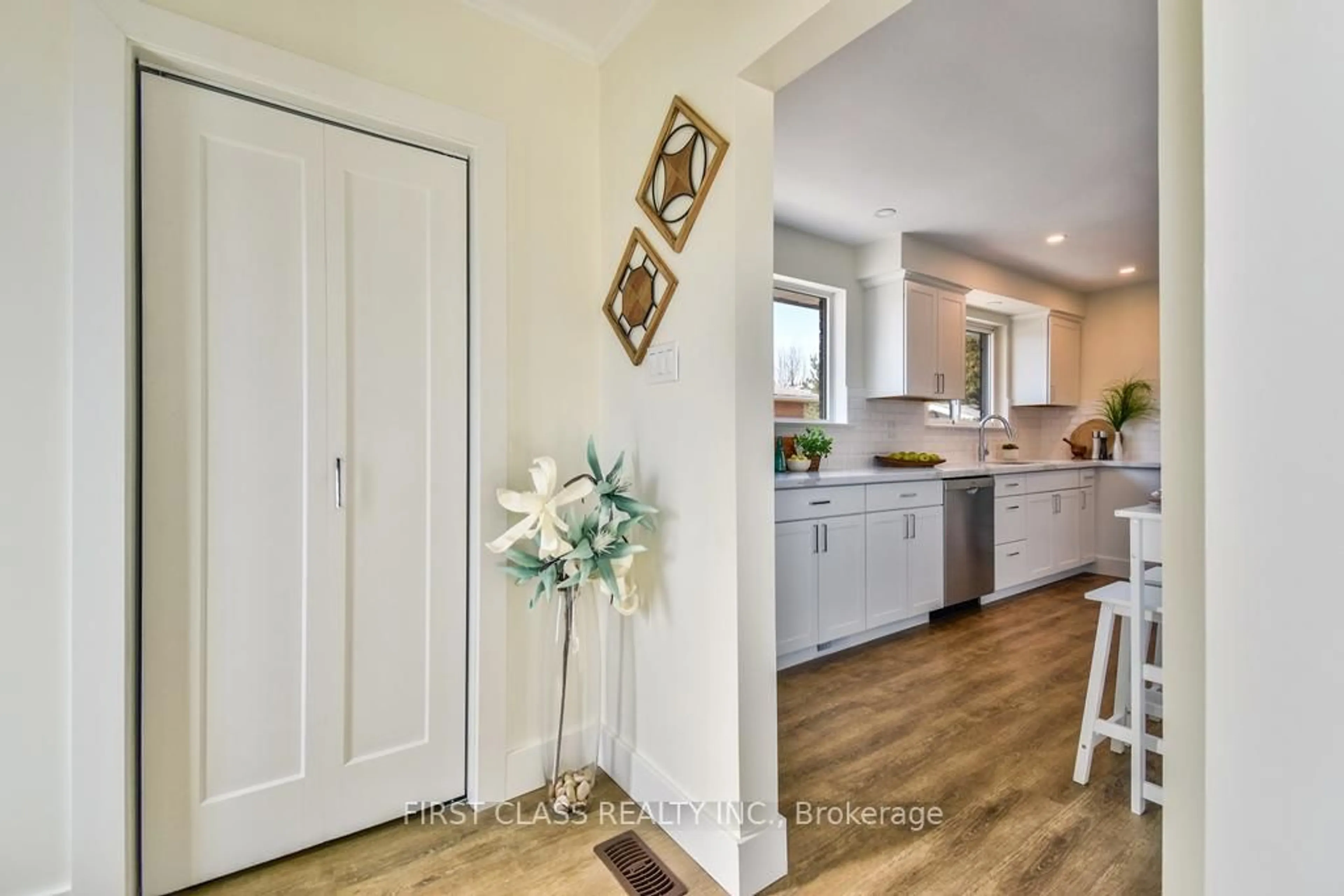 Open concept kitchen, unknown for 24 Fintona Ave, Toronto Ontario M1E 1V3
