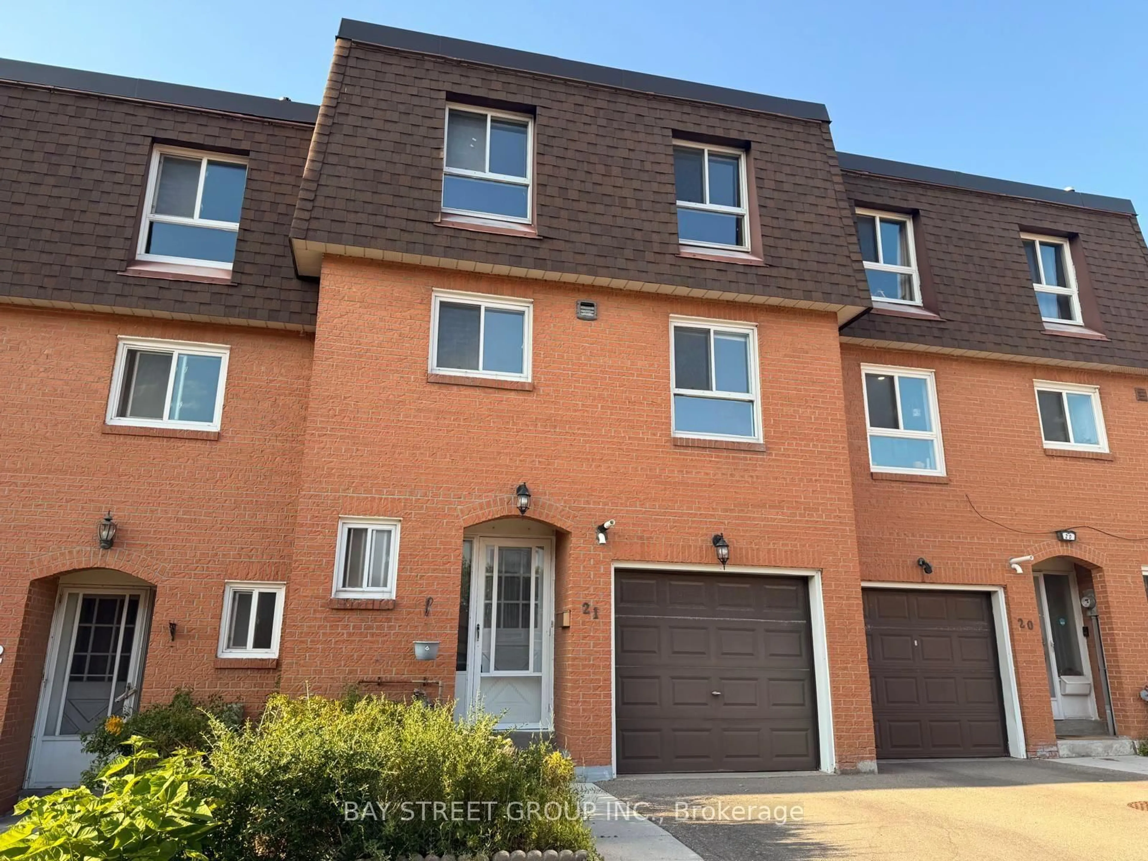 Home with brick exterior material, street for 90 Crockamhill Dr ##21, Toronto Ontario M1S 2K9