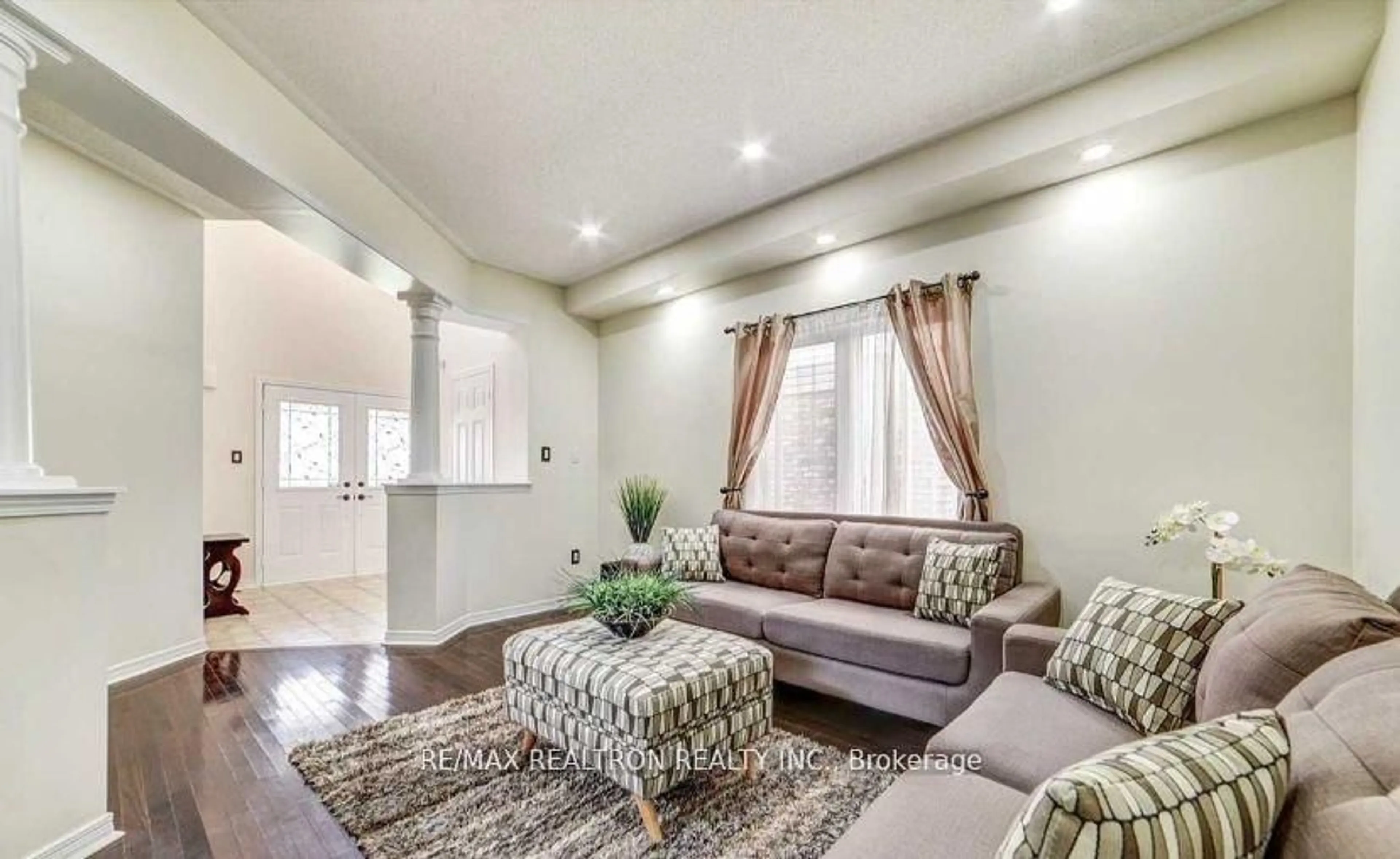 Living room with furniture, unknown for 51 Swindells St, Clarington Ontario L1C 0K3