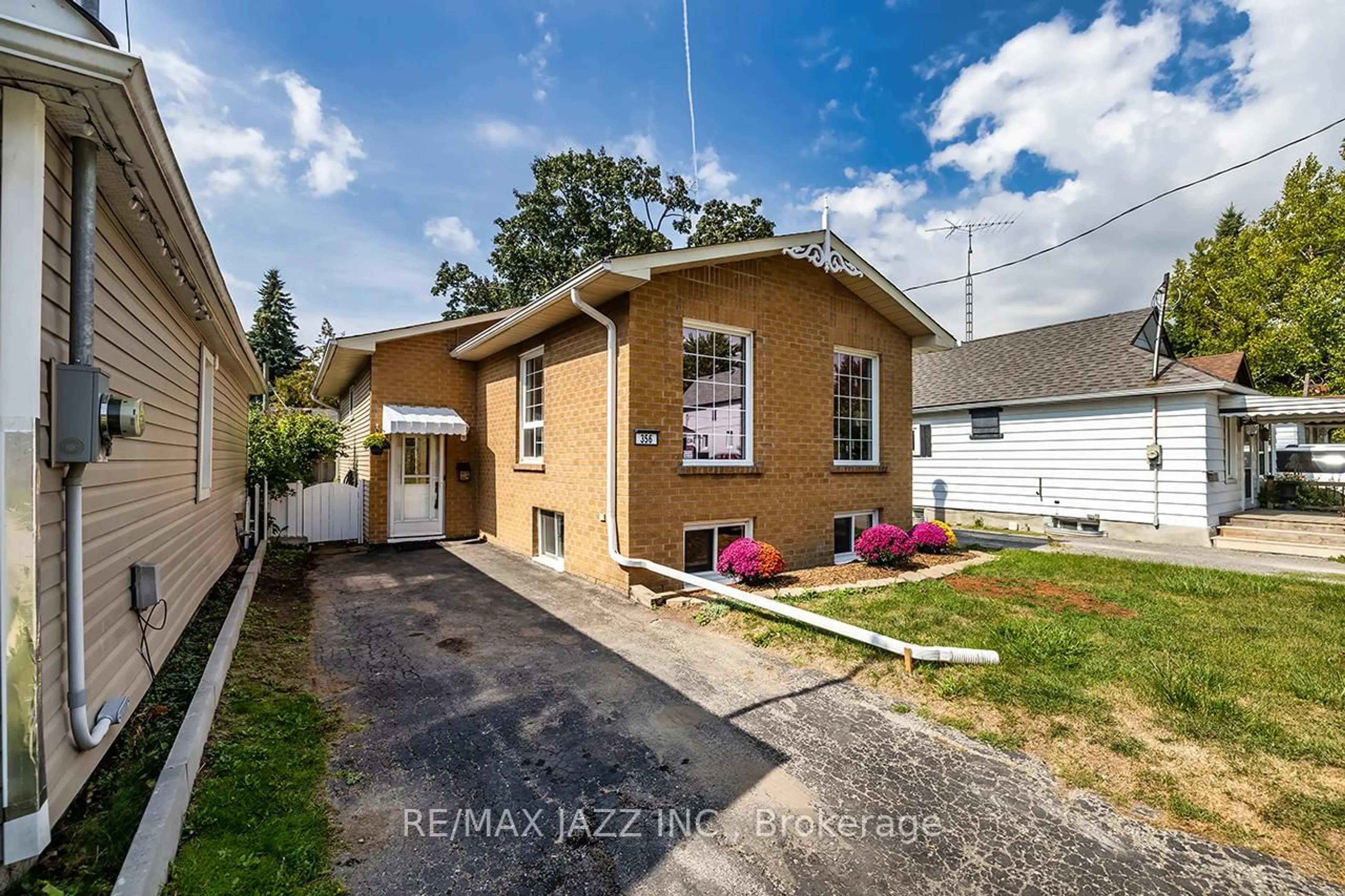 Home with brick exterior material, street for 356 Verdun Rd, Oshawa Ontario L1H 5T5