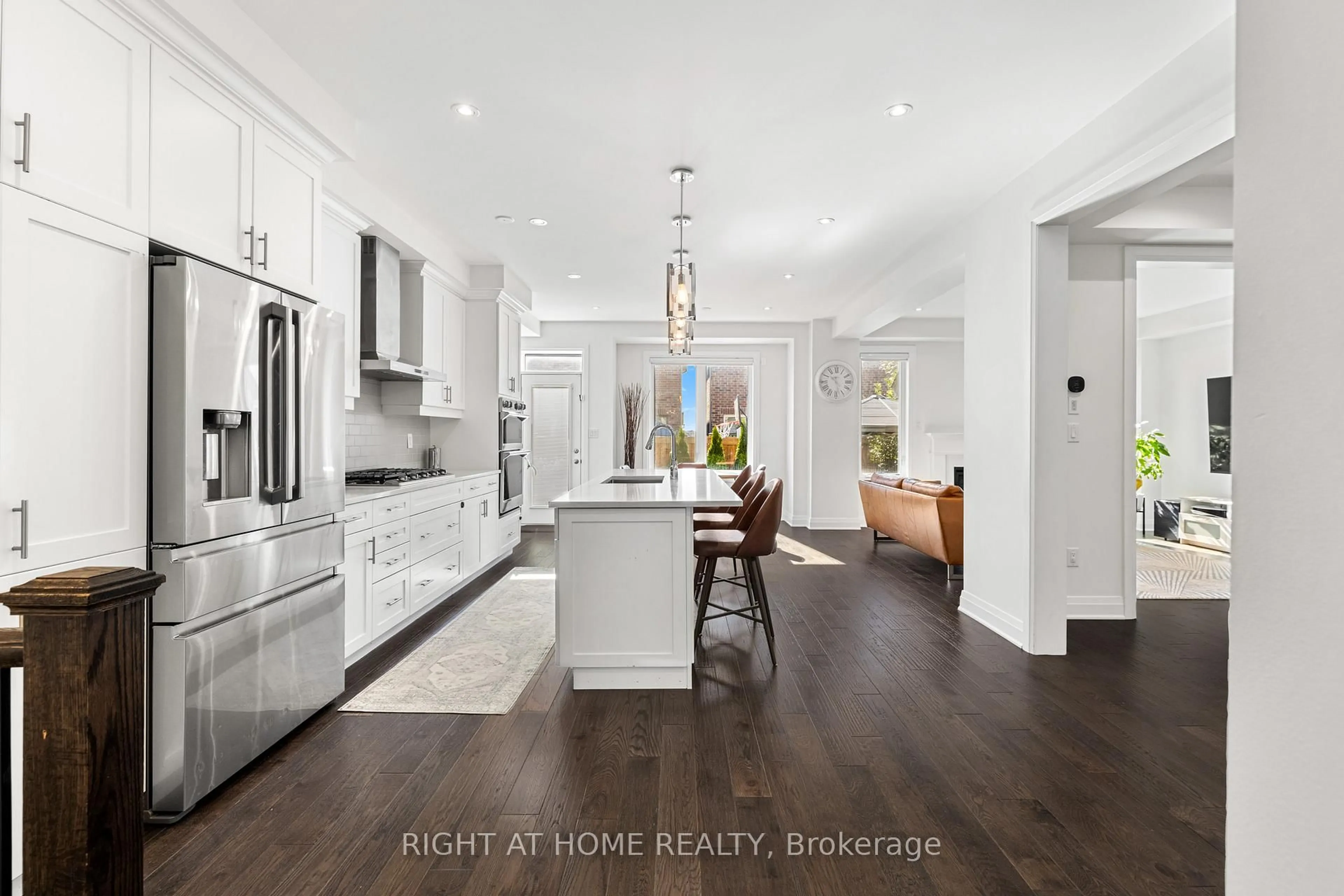 Open concept kitchen, unknown for 17 kilmarnock Cres, Whitby Ontario L1P 0E8