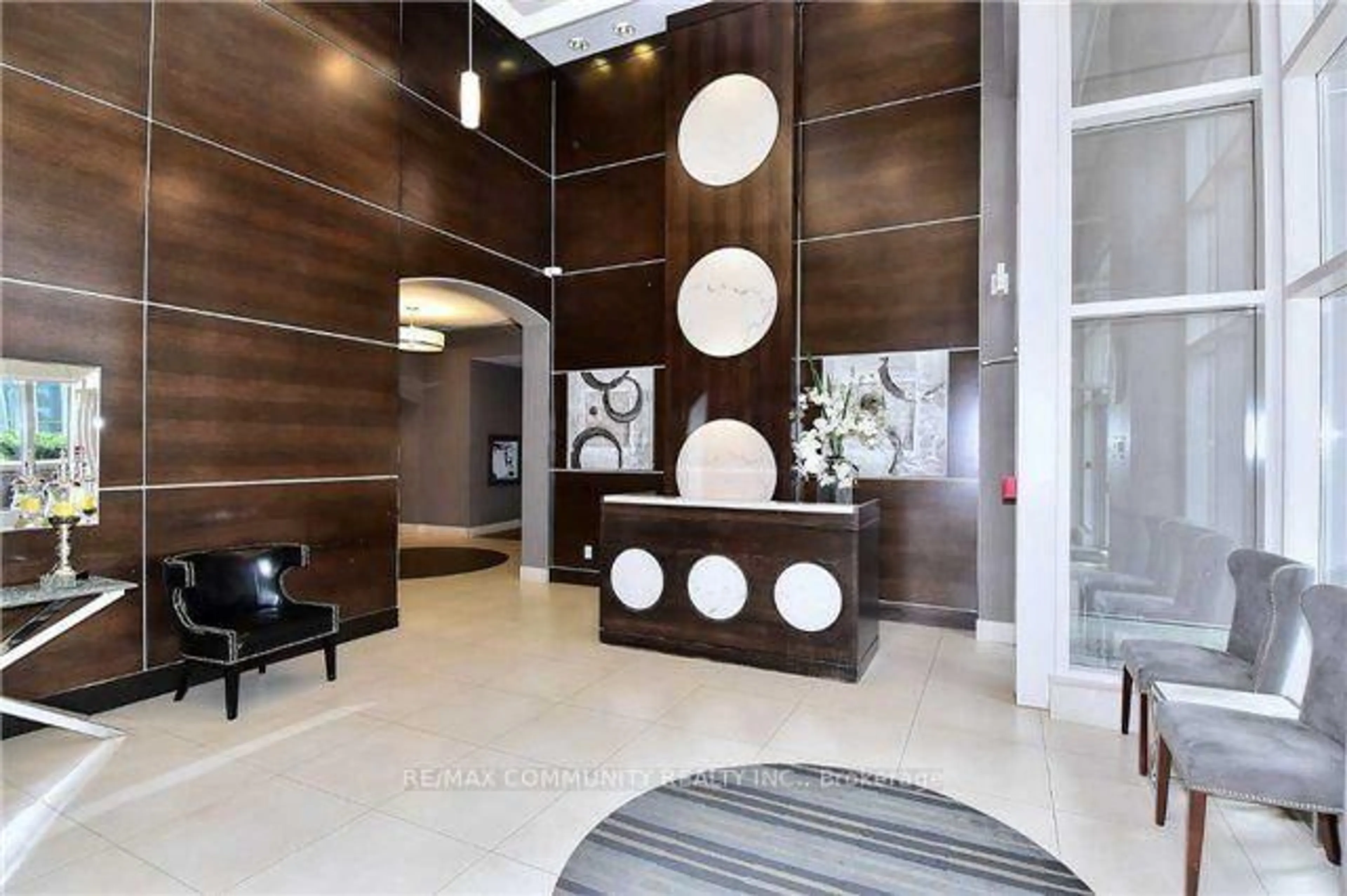 Lobby for 25 Town Centre Crt #2010, Toronto Ontario M1P 0B4