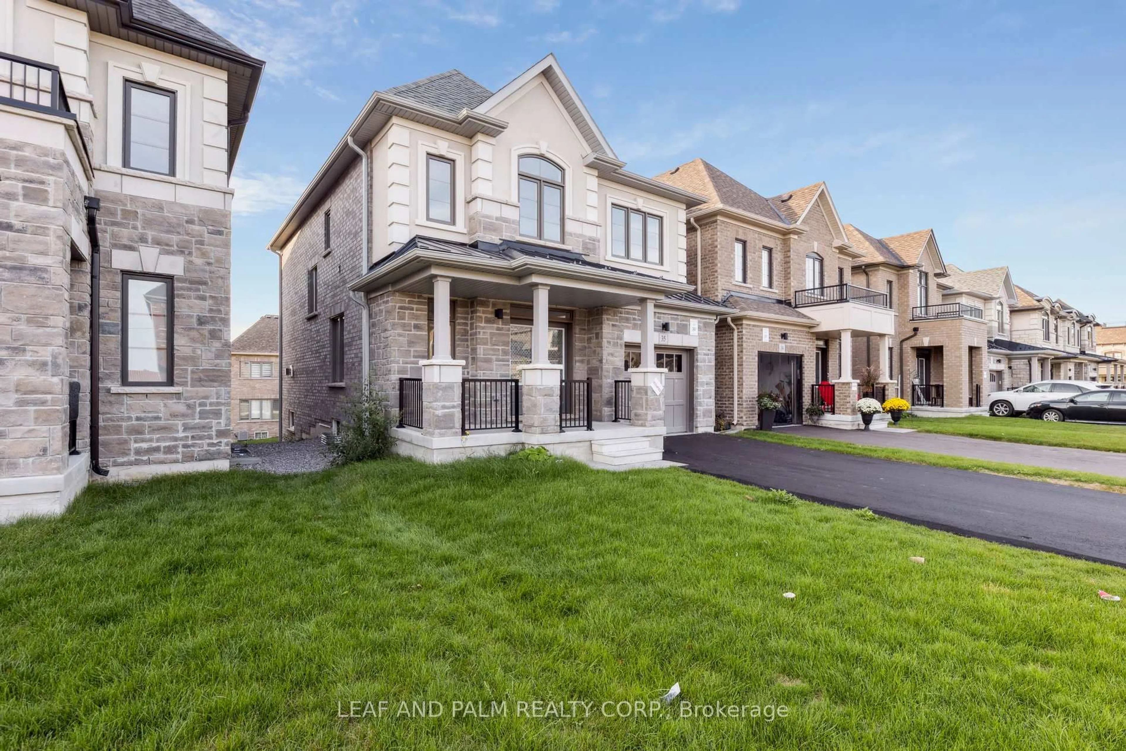 Home with brick exterior material, street for 35 Ed Ewert Ave, Clarington Ontario L1B 0W7