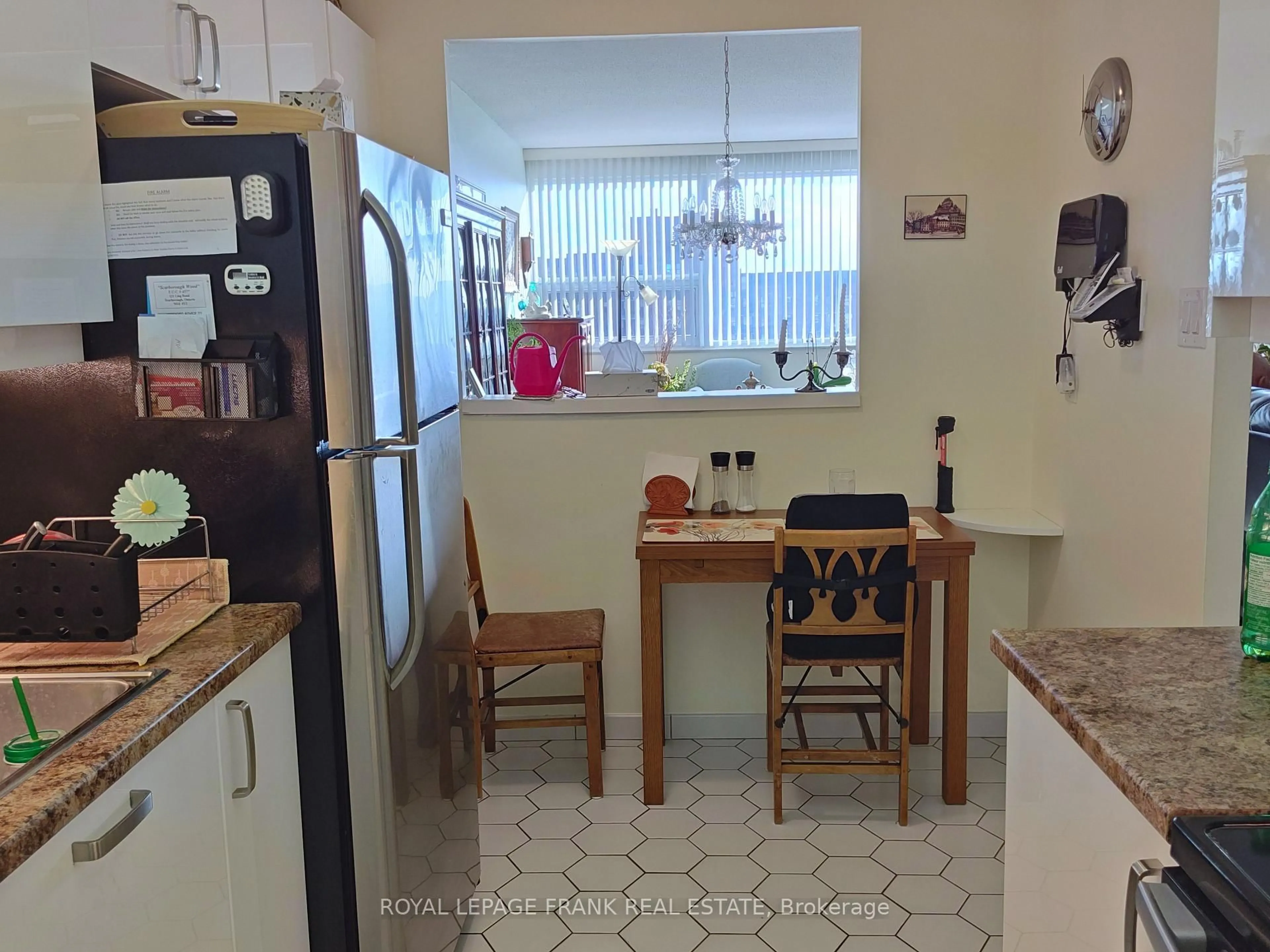 Standard kitchen, unknown for 121 Ling Rd #1908, Toronto Ontario M1E 4Y2