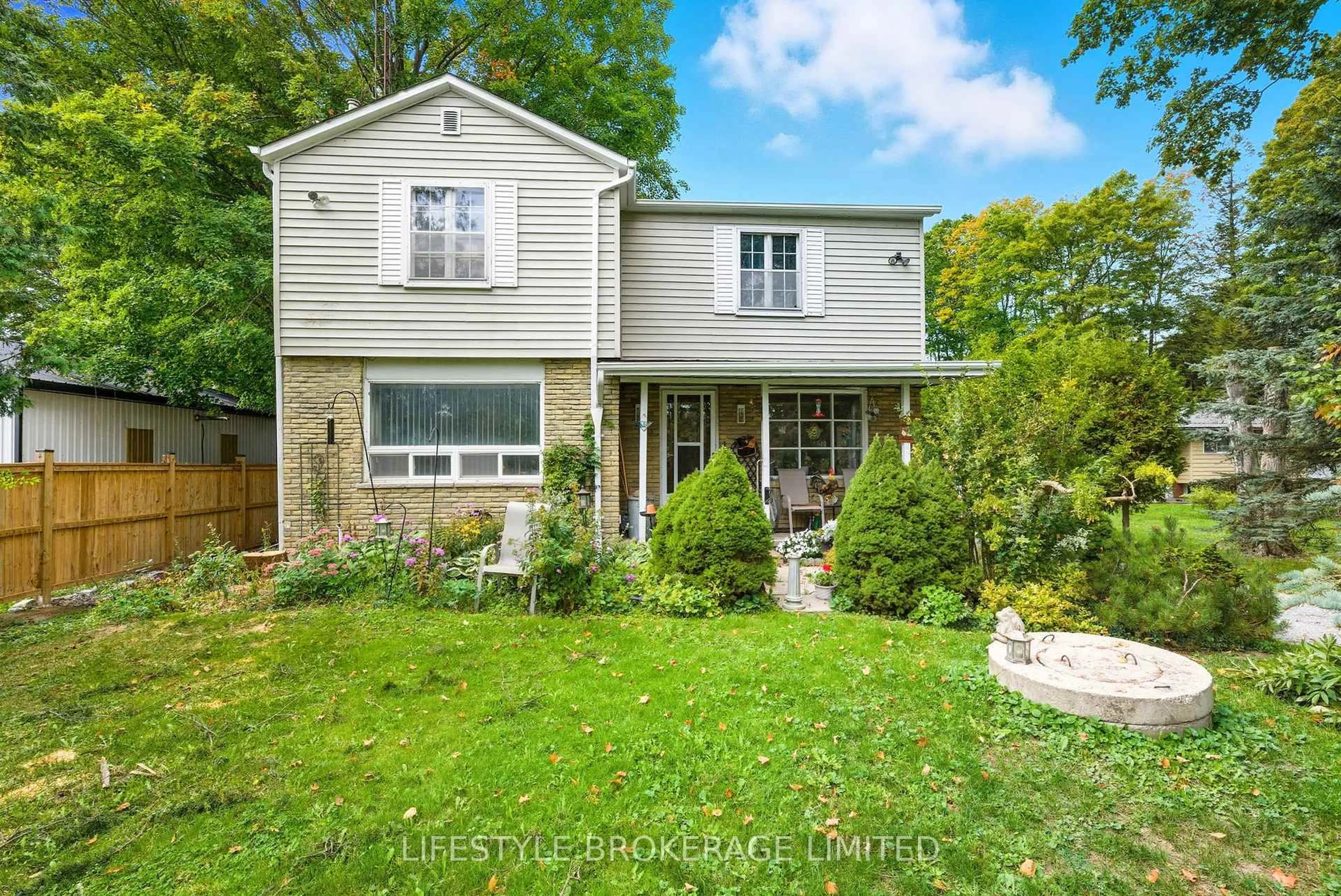 Home with vinyl exterior material, street for 15760 HIGHWAY 12 Highway, Scugog Ontario L9L 1B2