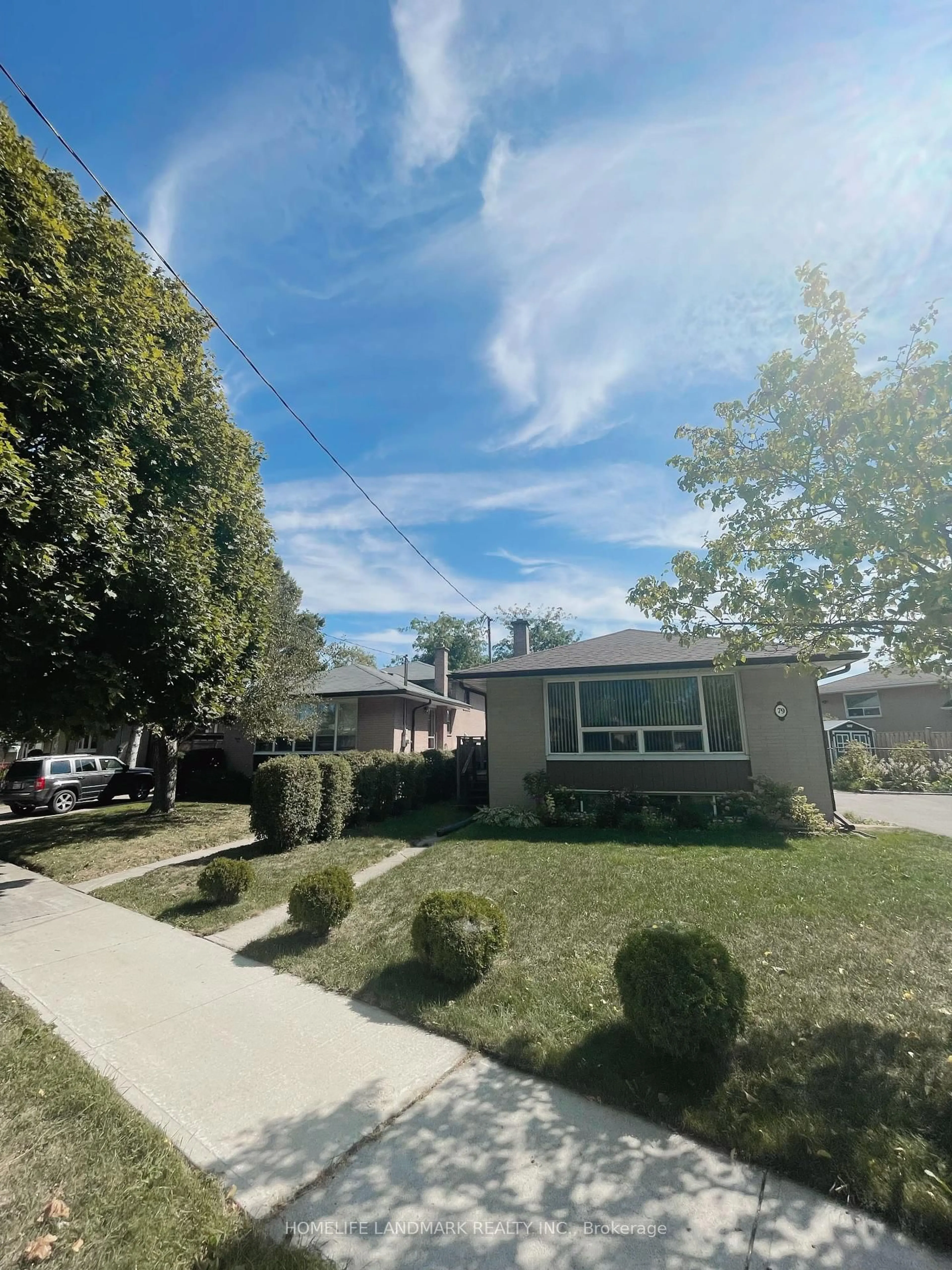A pic from outside/outdoor area/front of a property/back of a property/a pic from drone, street for 79 MILFORD HAVEN Dr, Toronto Ontario M1G 3C9