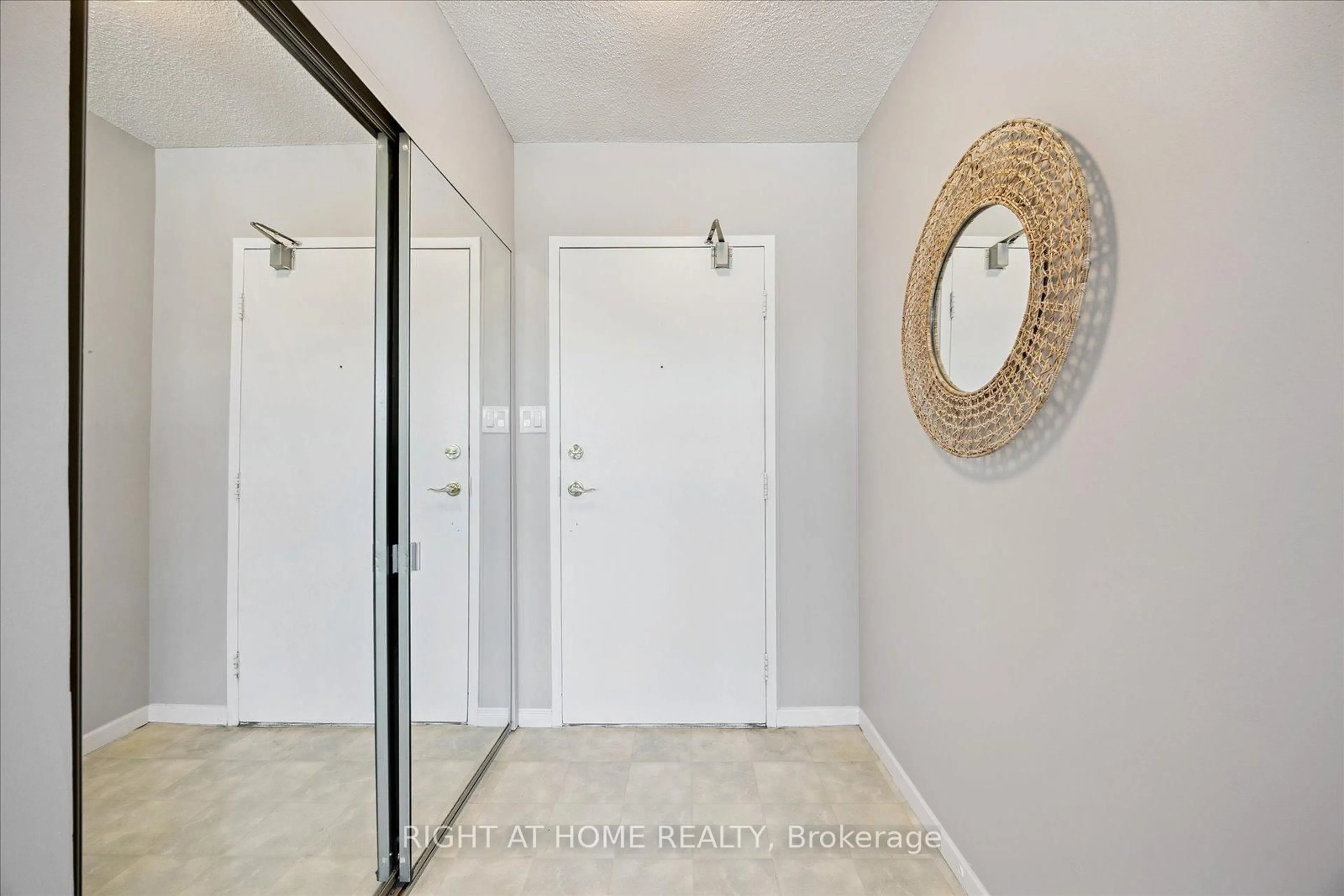 Indoor entryway for 55 William St #411, Oshawa Ontario L1G 7C9