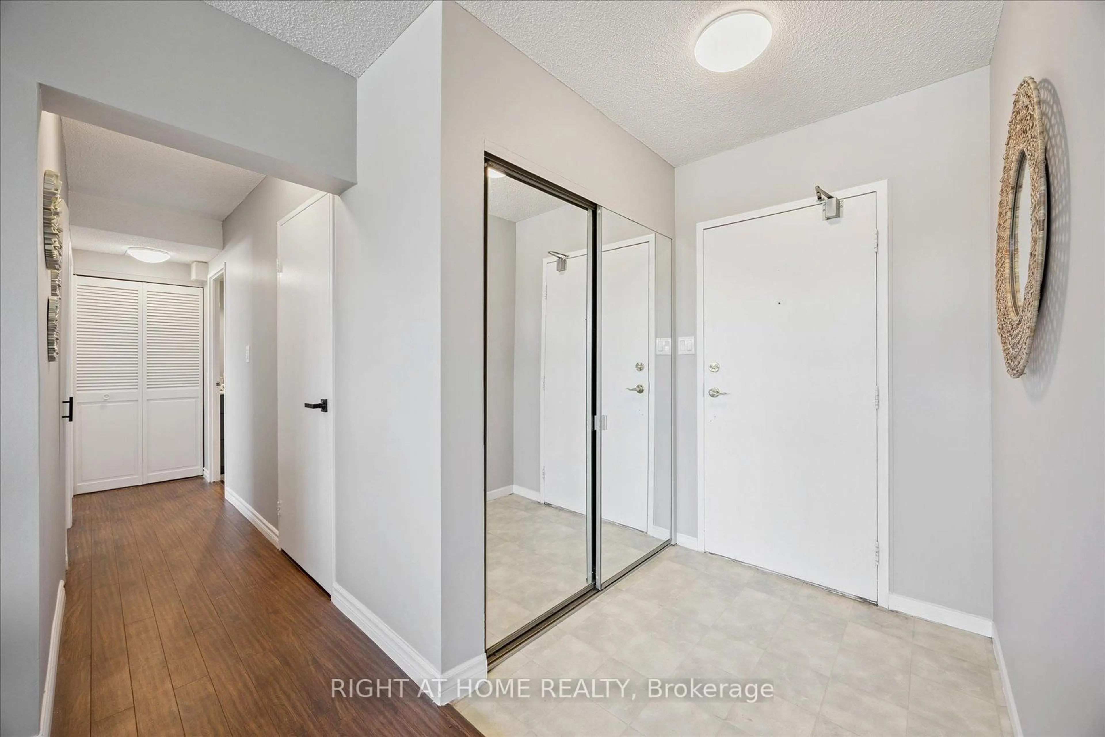 Indoor entryway for 55 William St #411, Oshawa Ontario L1G 7C9
