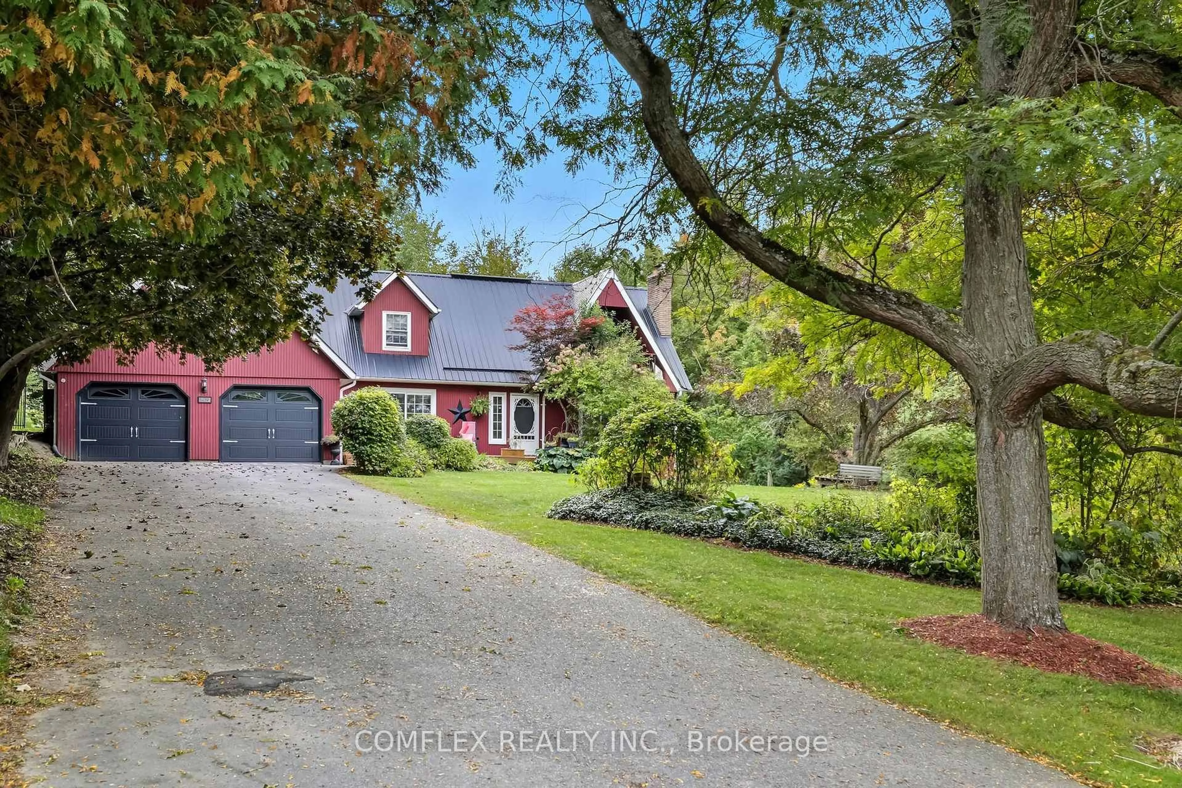 A pic from outside/outdoor area/front of a property/back of a property/a pic from drone, street for 439 Fralicks Beach Rd, Scugog Ontario L9L 1B6
