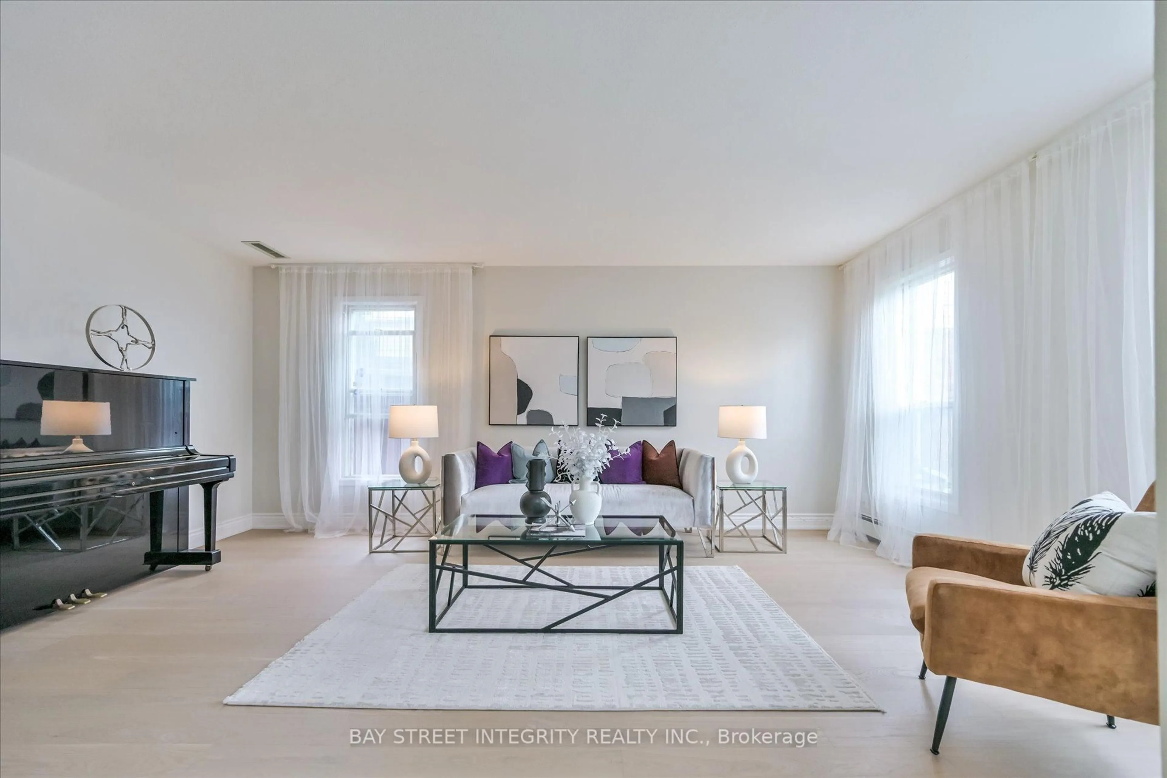 Living room with furniture, unknown for 4 Harfleur Rd, Toronto Ontario M1T 2X5
