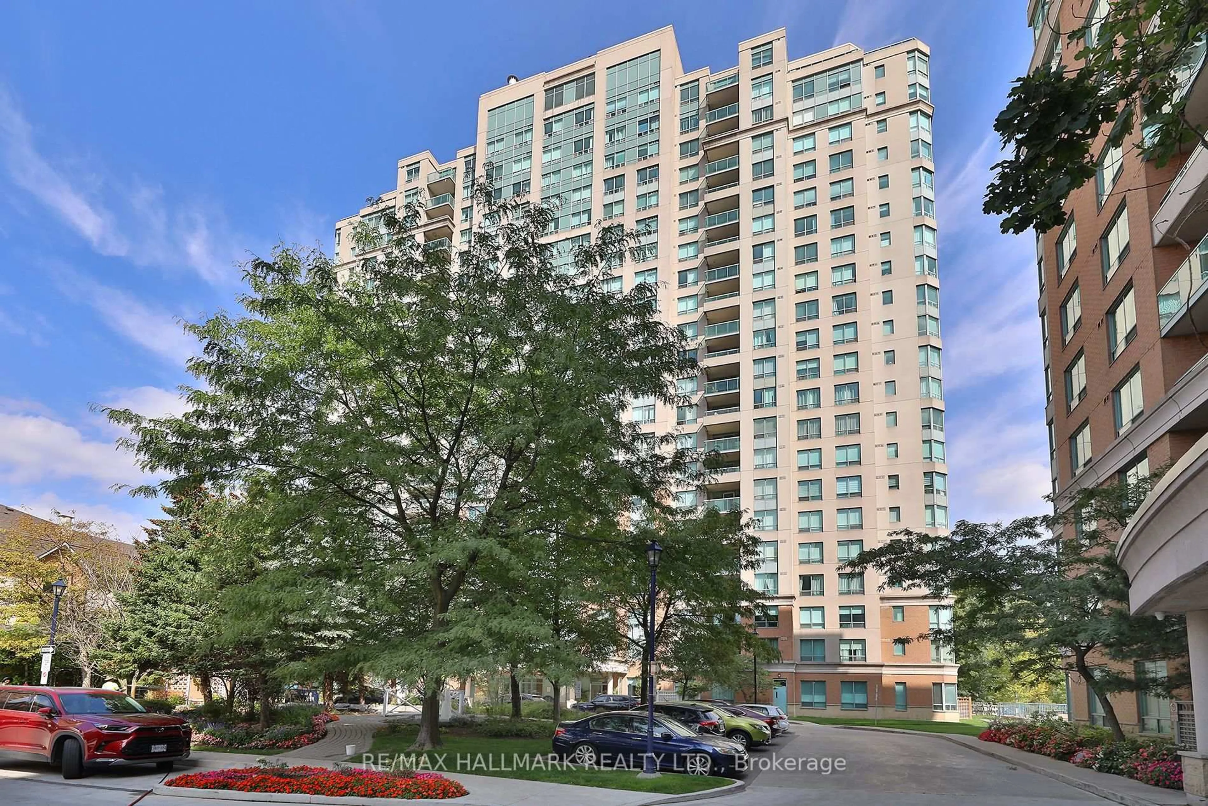 Indoor foyer for 125 Omni Dr #929, Toronto Ontario M1P 5A9