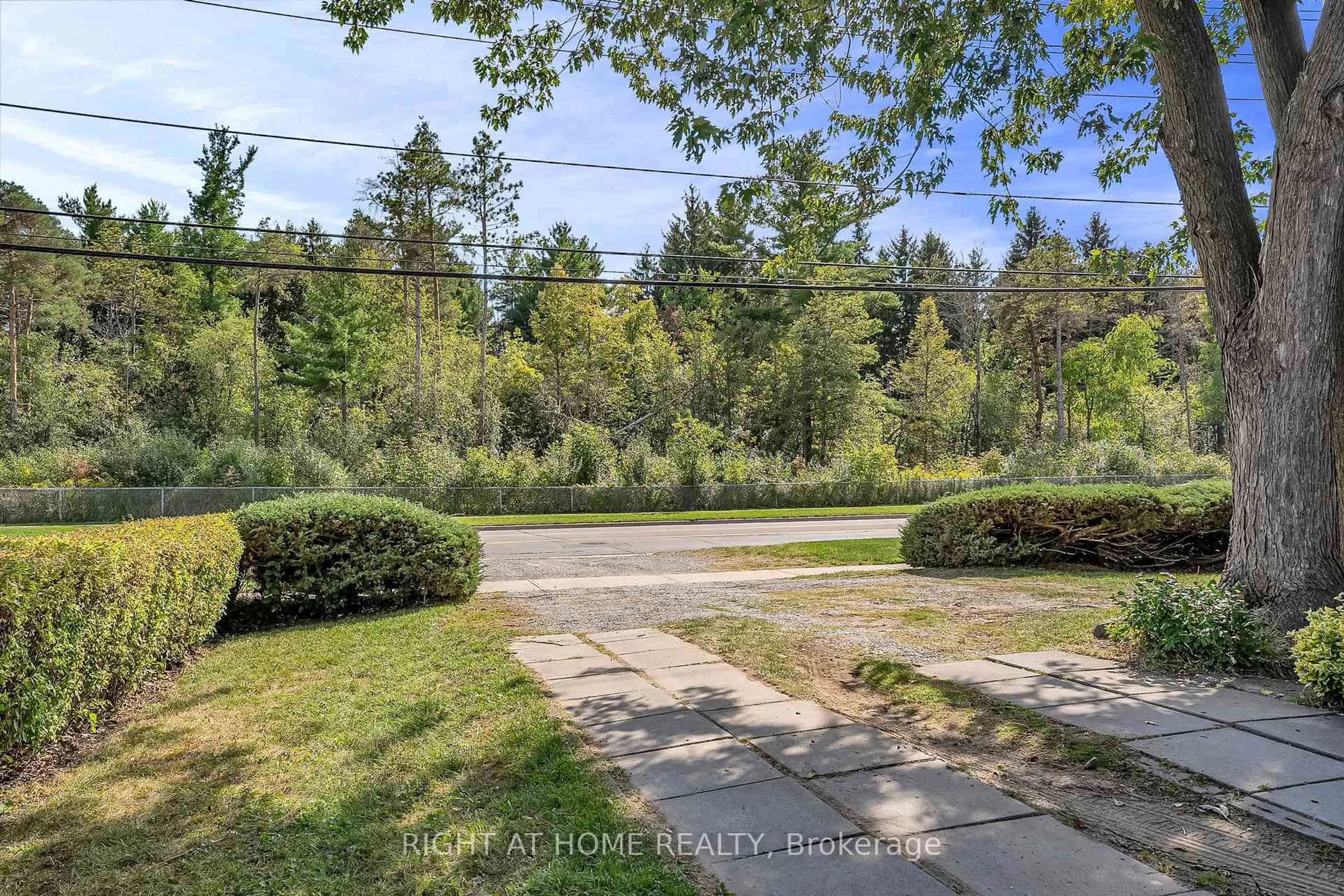 A pic from outside/outdoor area/front of a property/back of a property/a pic from drone, forest/trees view for 356 Conlin Rd, Oshawa Ontario L1L 0M9