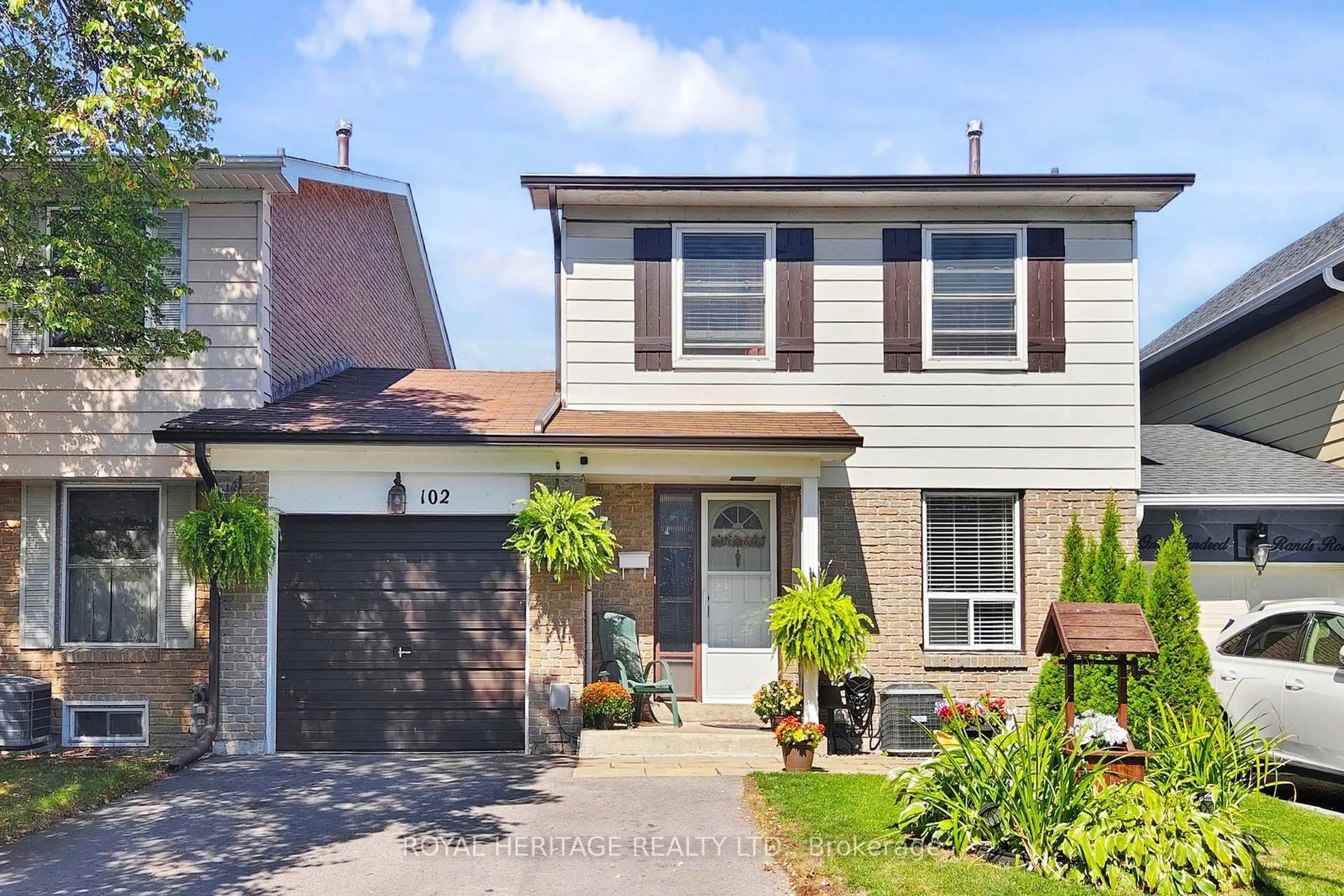 Home with vinyl exterior material, street for 102 Rands Rd, Ajax Ontario L1S 3P4