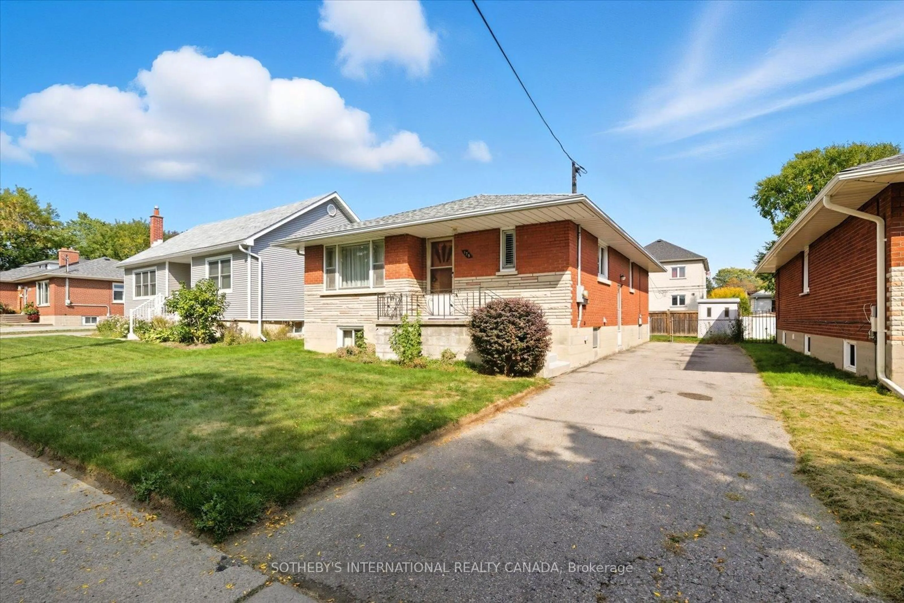 Unknown for 179 Cromwell Ave, Oshawa Ontario L1J 4T7