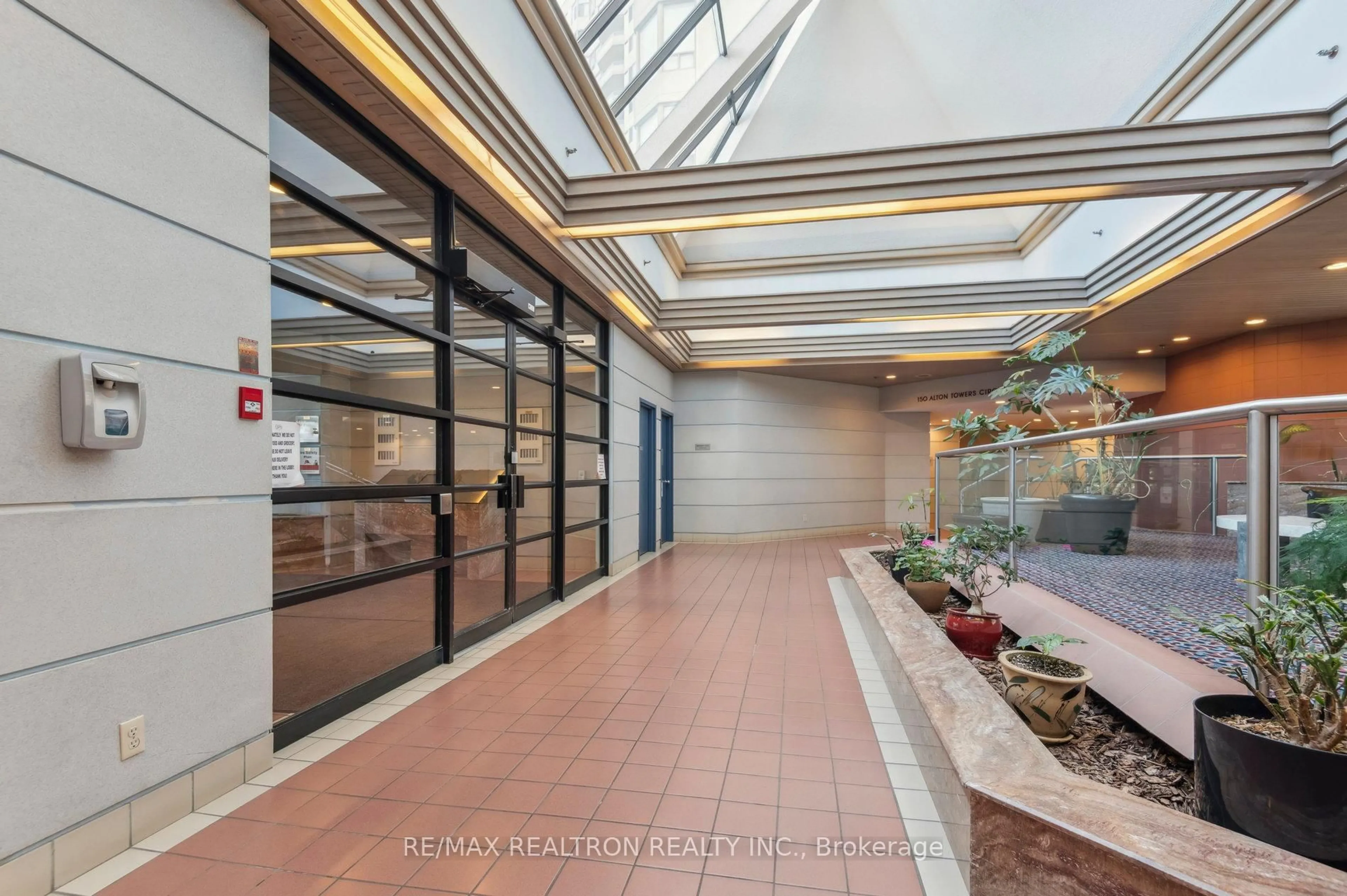 Indoor foyer for 150 Alton Towers Circ #1503, Toronto Ontario M1V 4X7