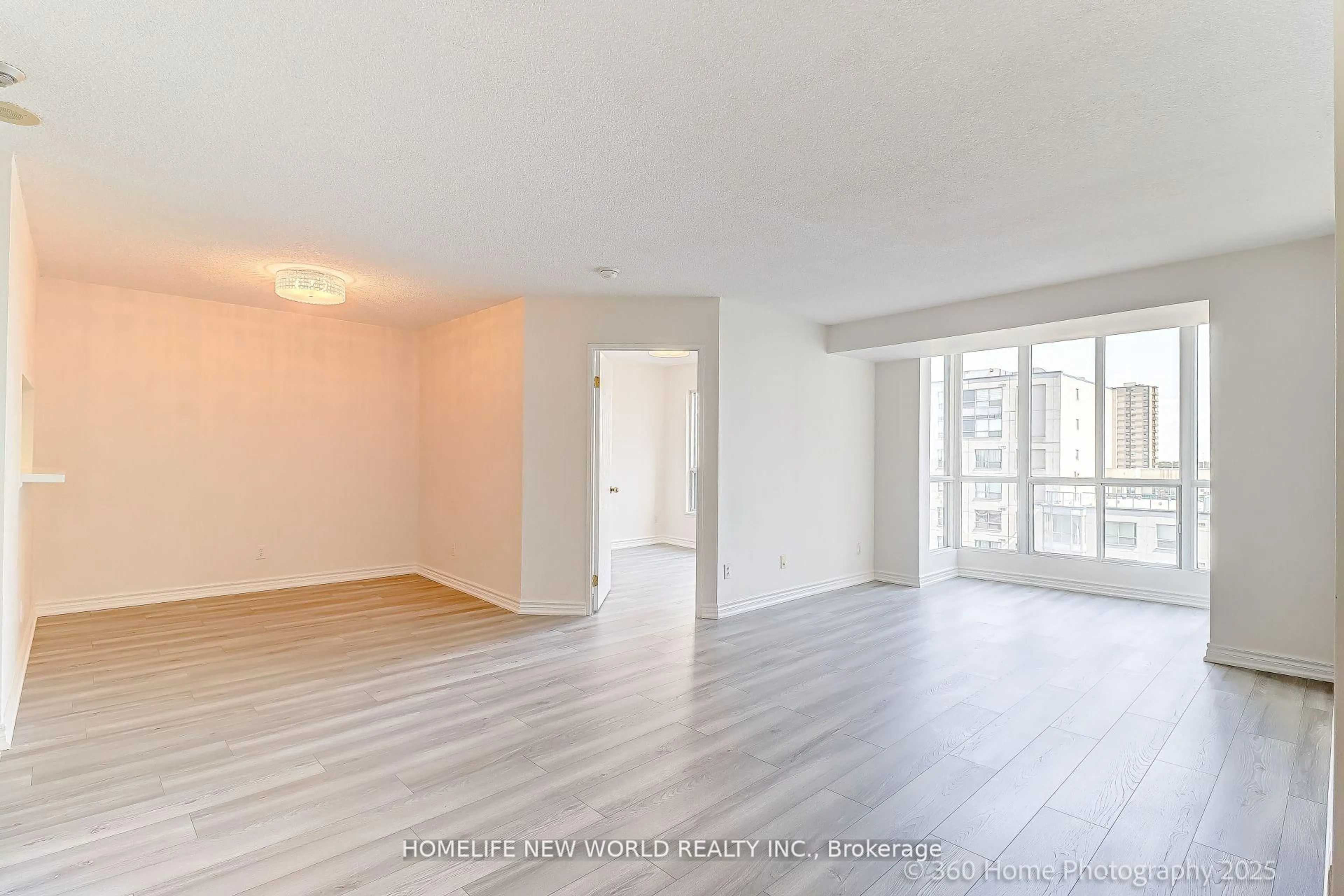 A pic of a room for 2550 Lawrence Ave #1006, Toronto Ontario M1P 4Z3