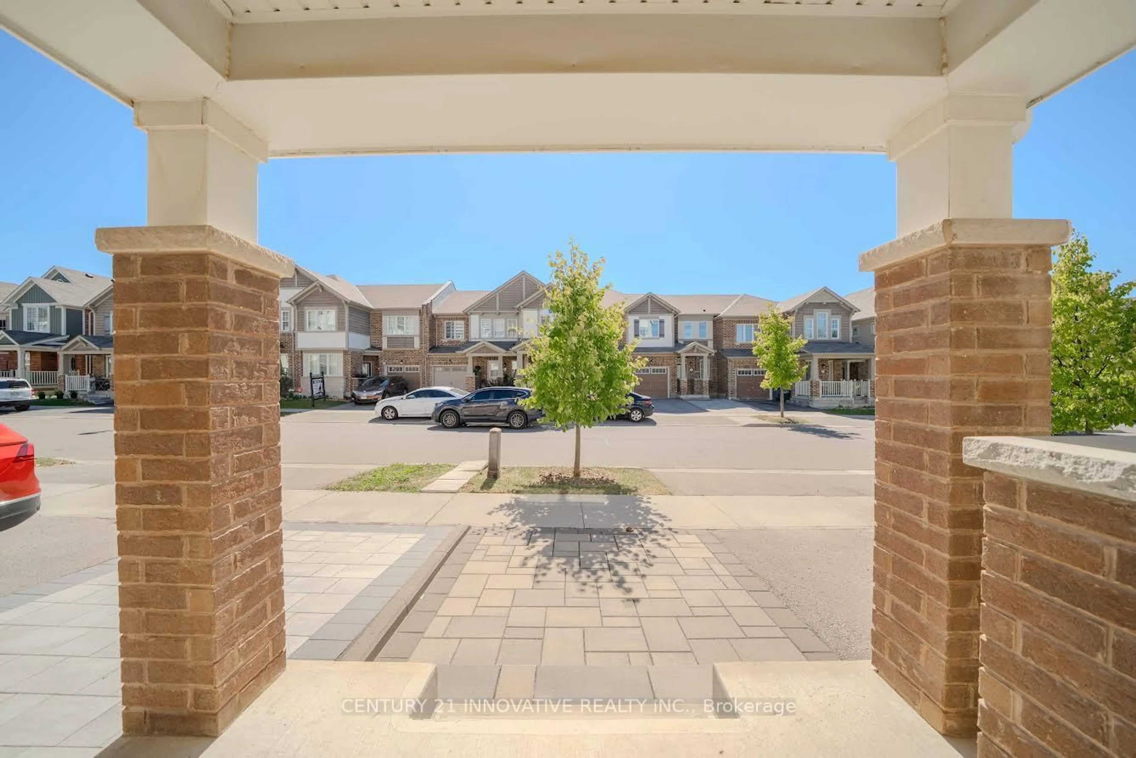Unknown for 1018 Dragonfly Ave, Pickering Ontario L1X 0E9