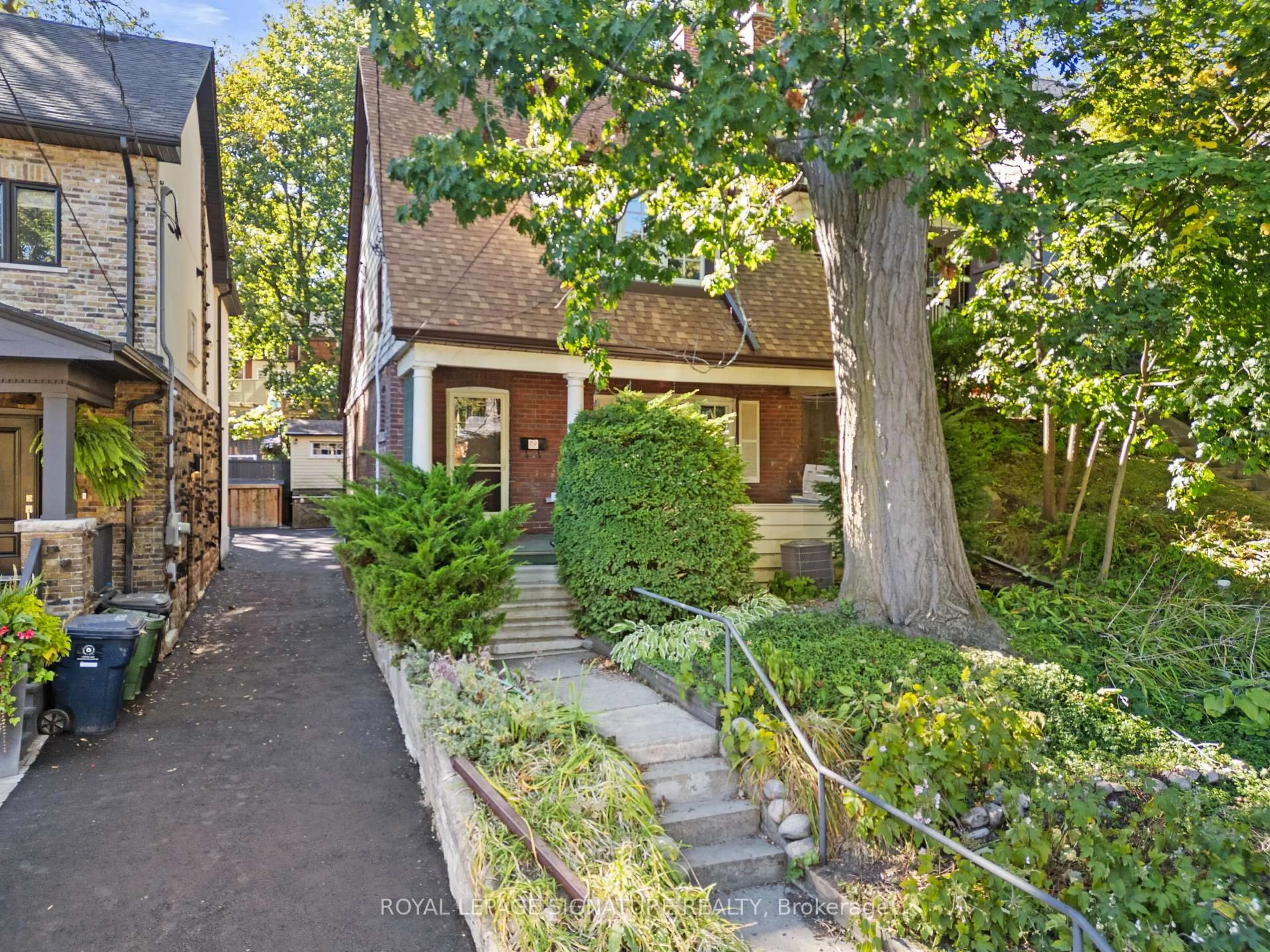 Unknown for 90 Neville Park Blvd, Toronto Ontario M4E 3P8