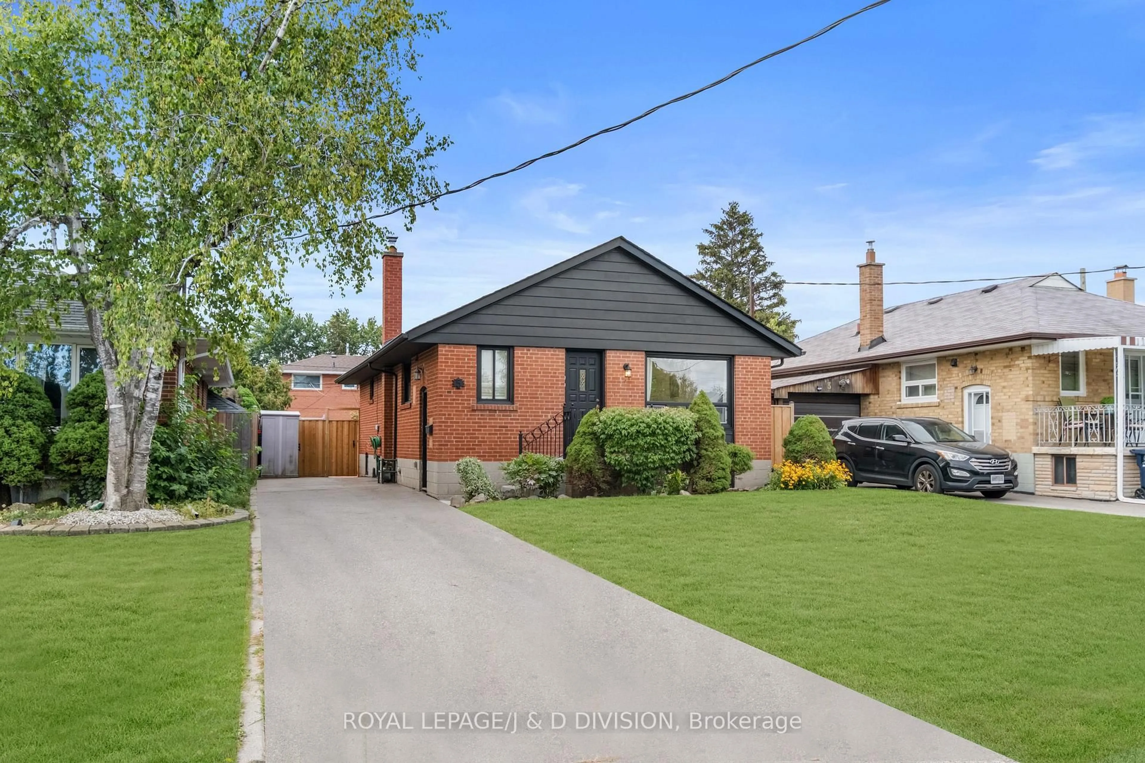 Home with brick exterior material, street for 5 Penworth Rd, Toronto Ontario M1R 4P2