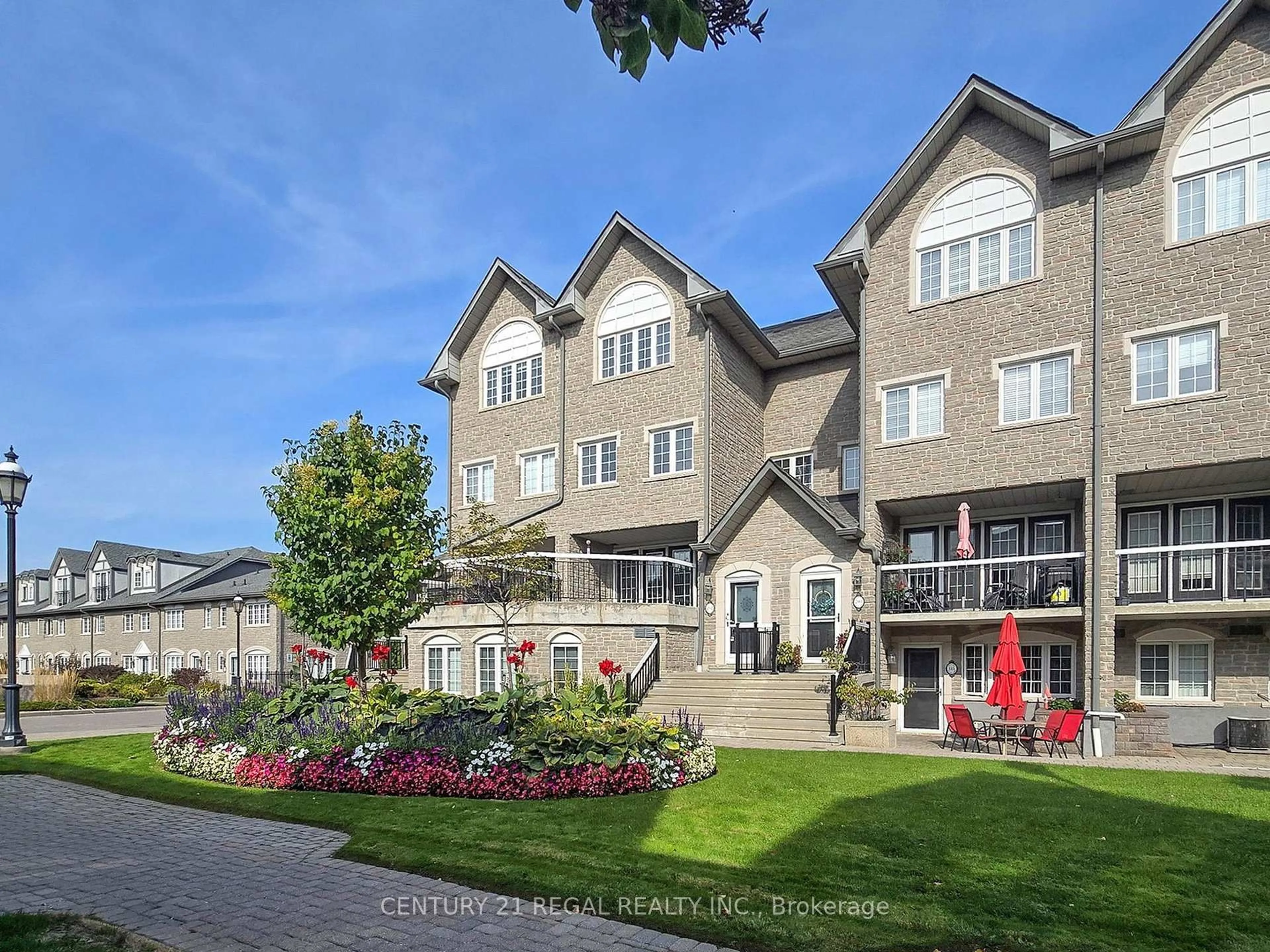 Unknown for 1995 Royal Rd #202, Pickering Ontario L1V 6V9