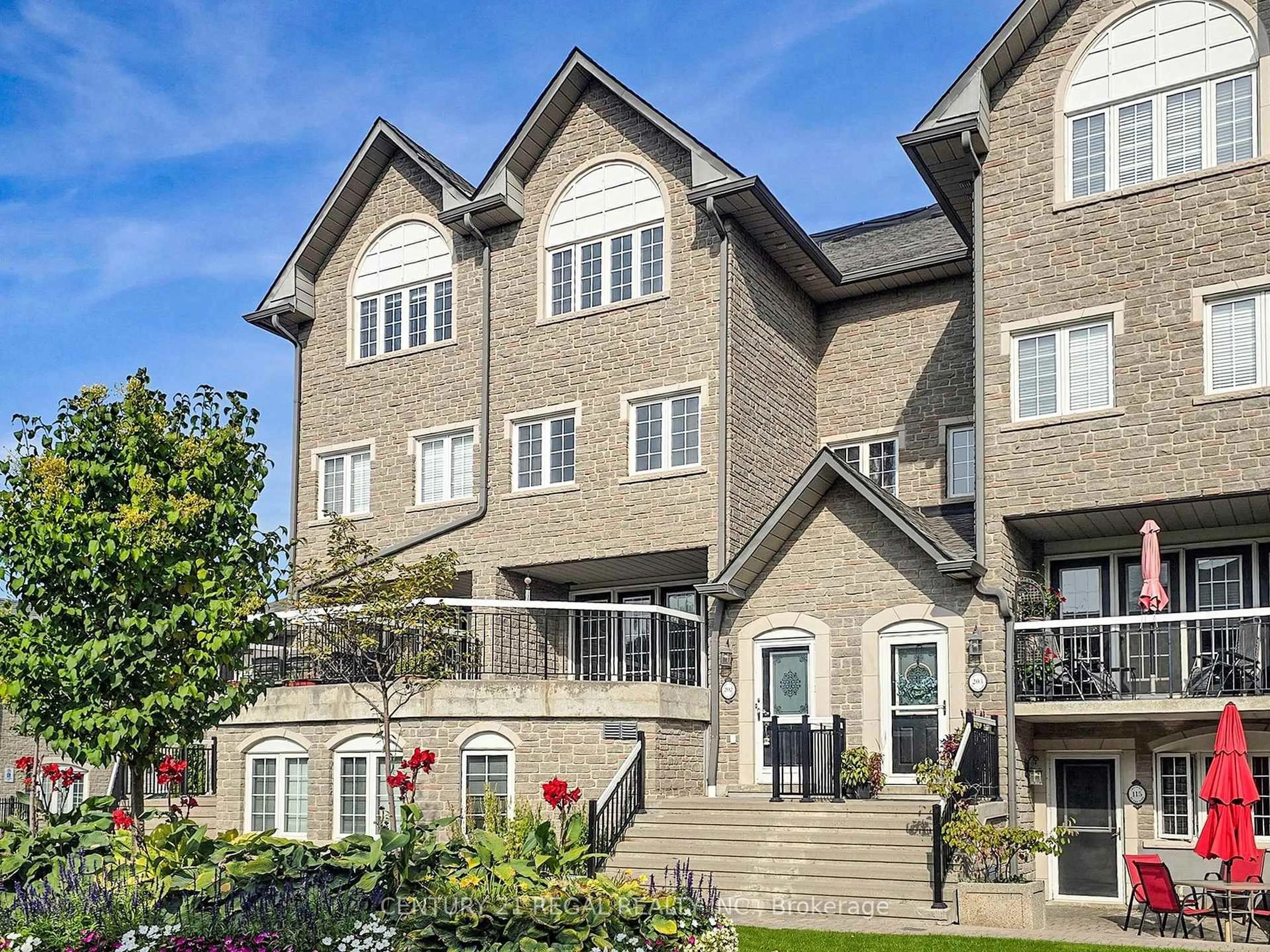 Unknown for 1995 Royal Rd #202, Pickering Ontario L1V 6V9