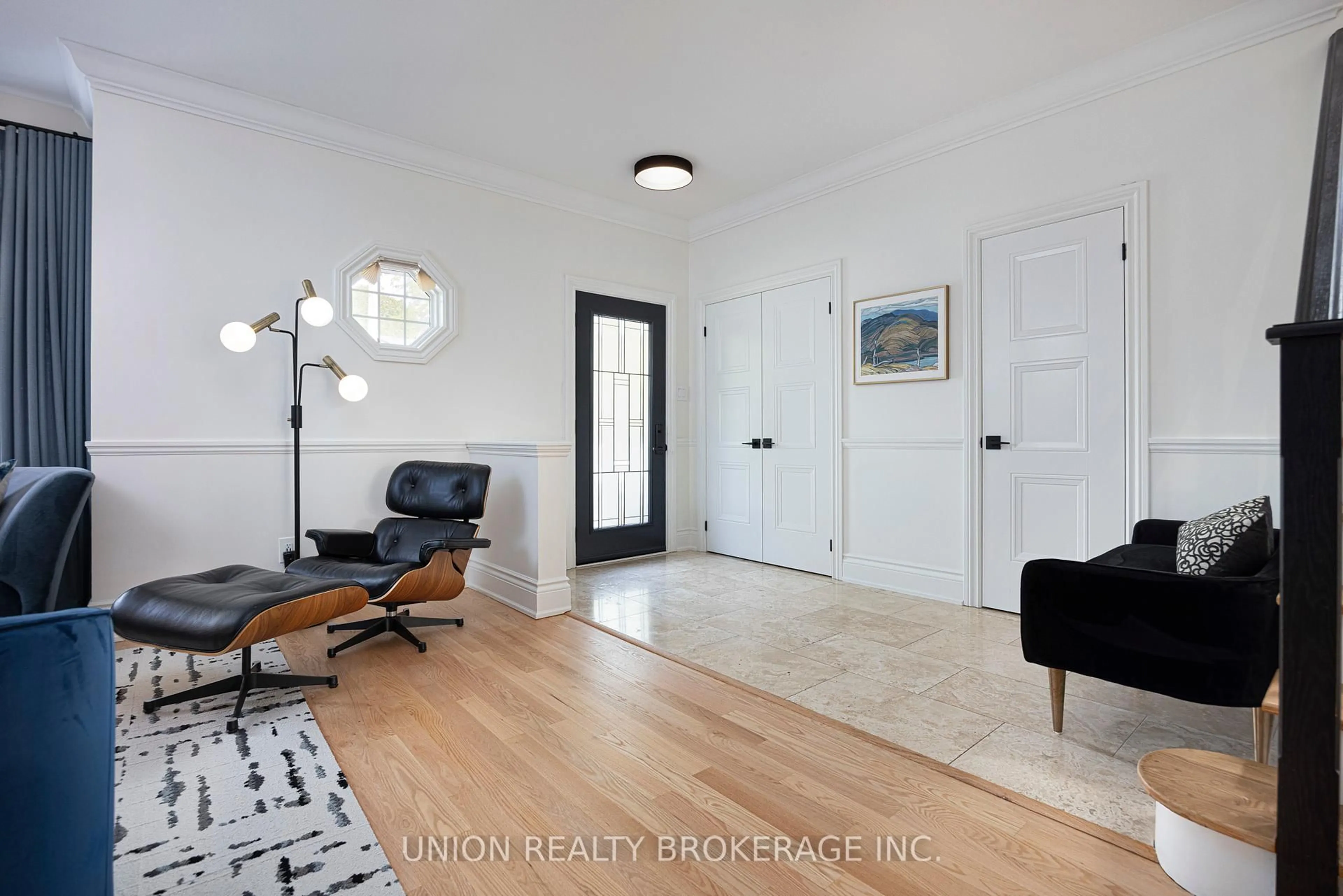 Indoor entryway for 29 Lynndale Rd, Toronto Ontario M1N 1B9