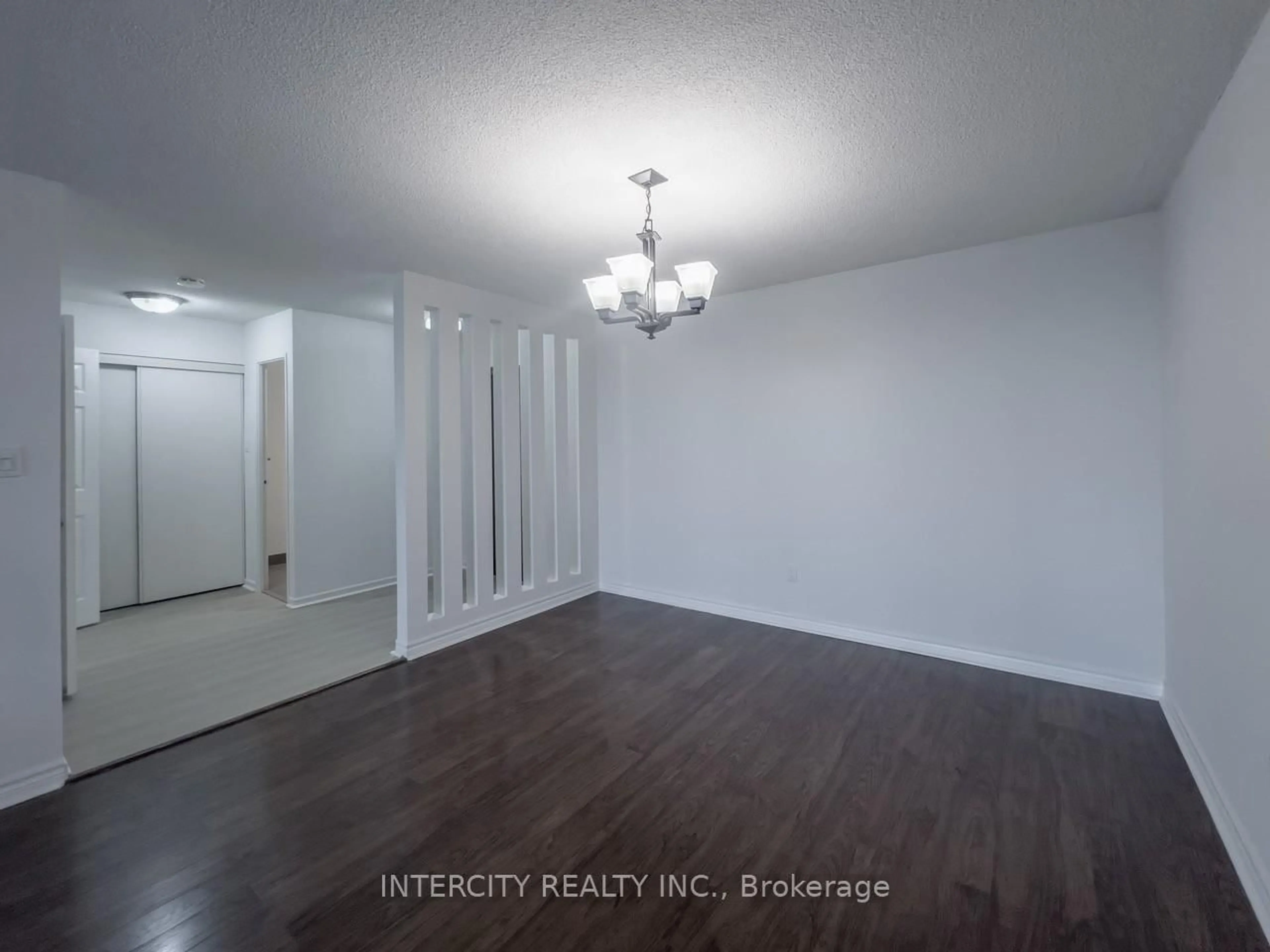 A pic of a room for 2350 Bridletowne Circ #2102, Toronto Ontario M1W 3E6