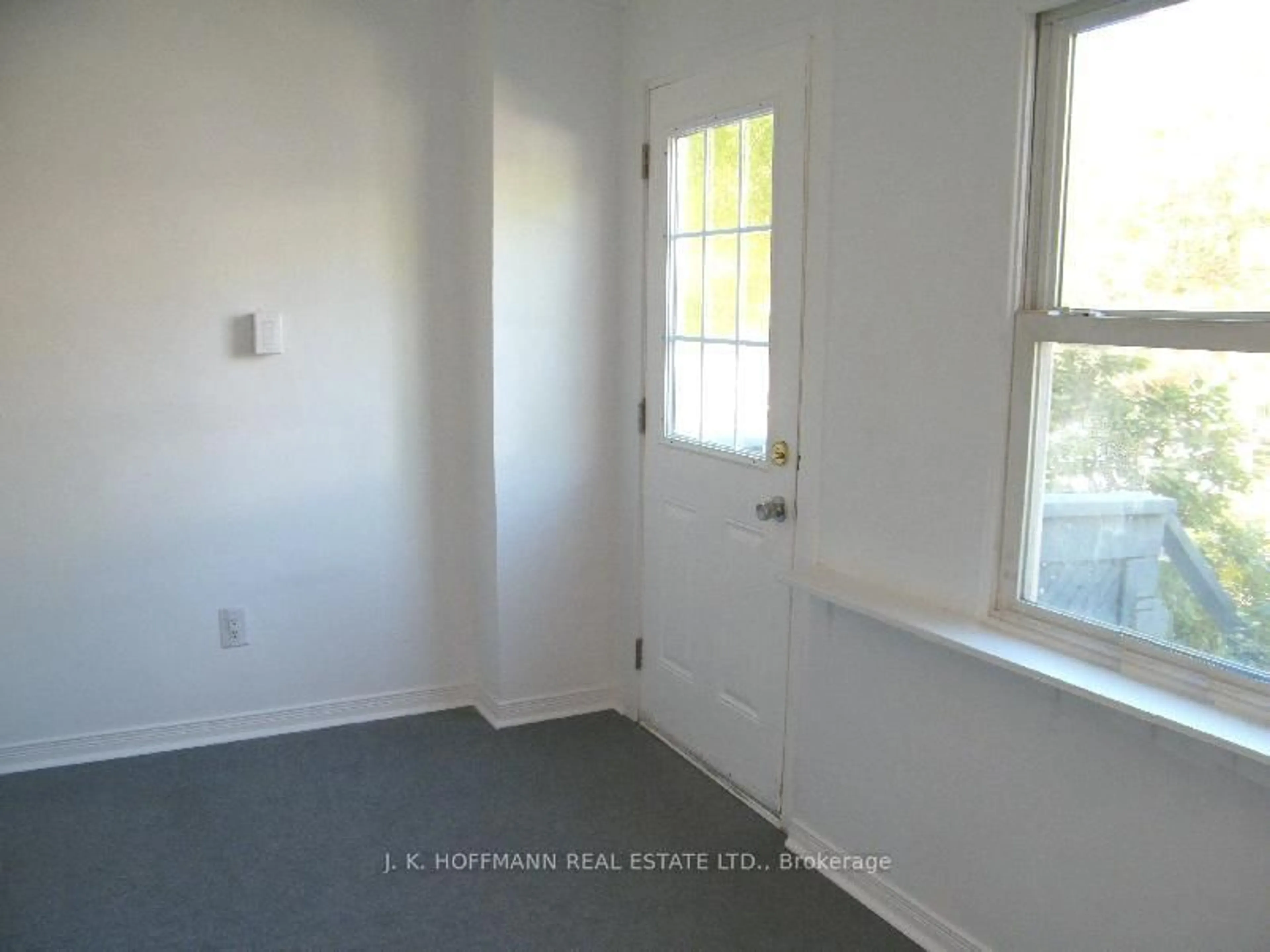 A pic of a room for 33 Darrell Ave, Toronto Ontario M4E 2G5