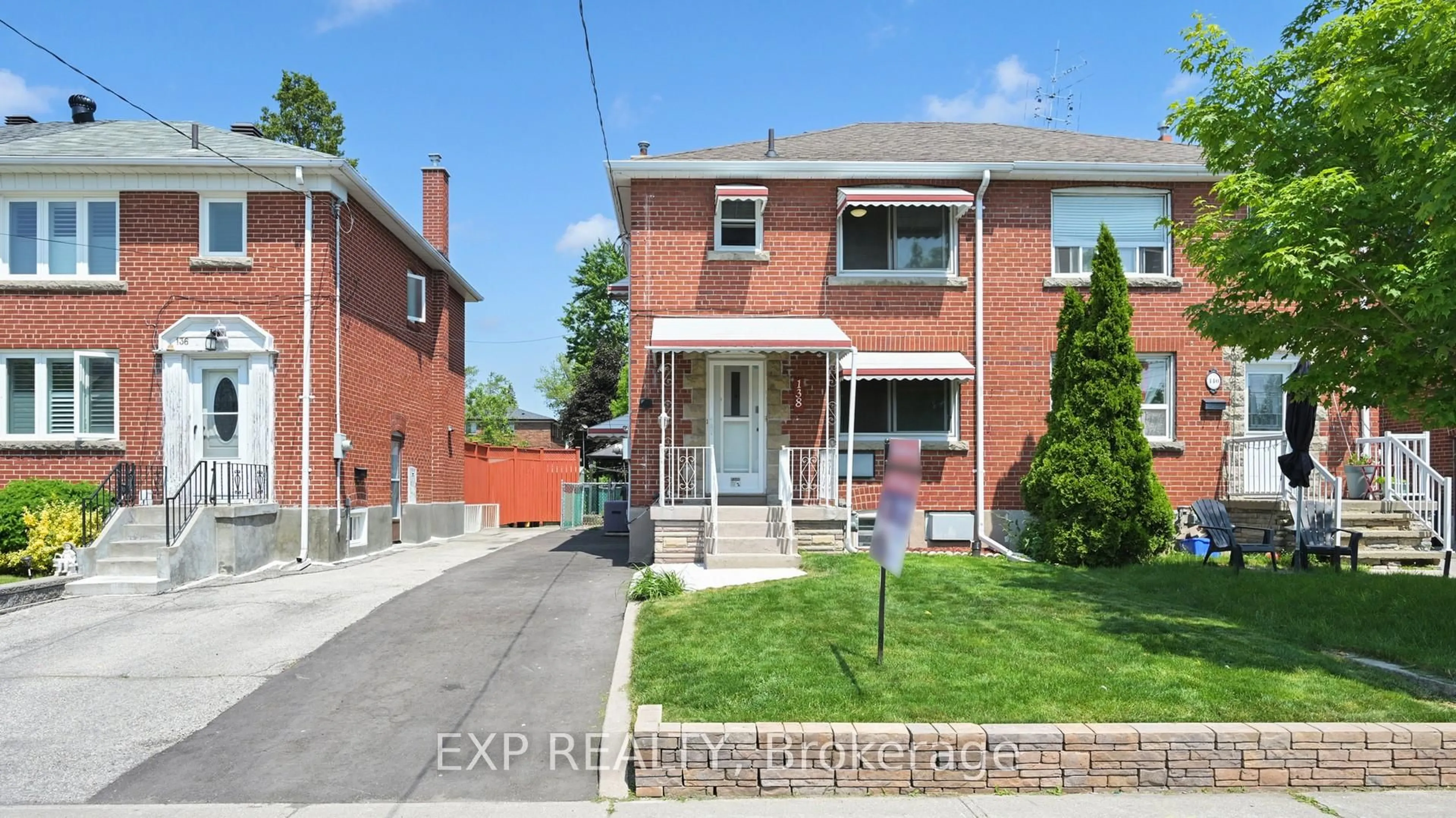 Home with brick exterior material, street for 138 Park St, Toronto Ontario M1N 2P5