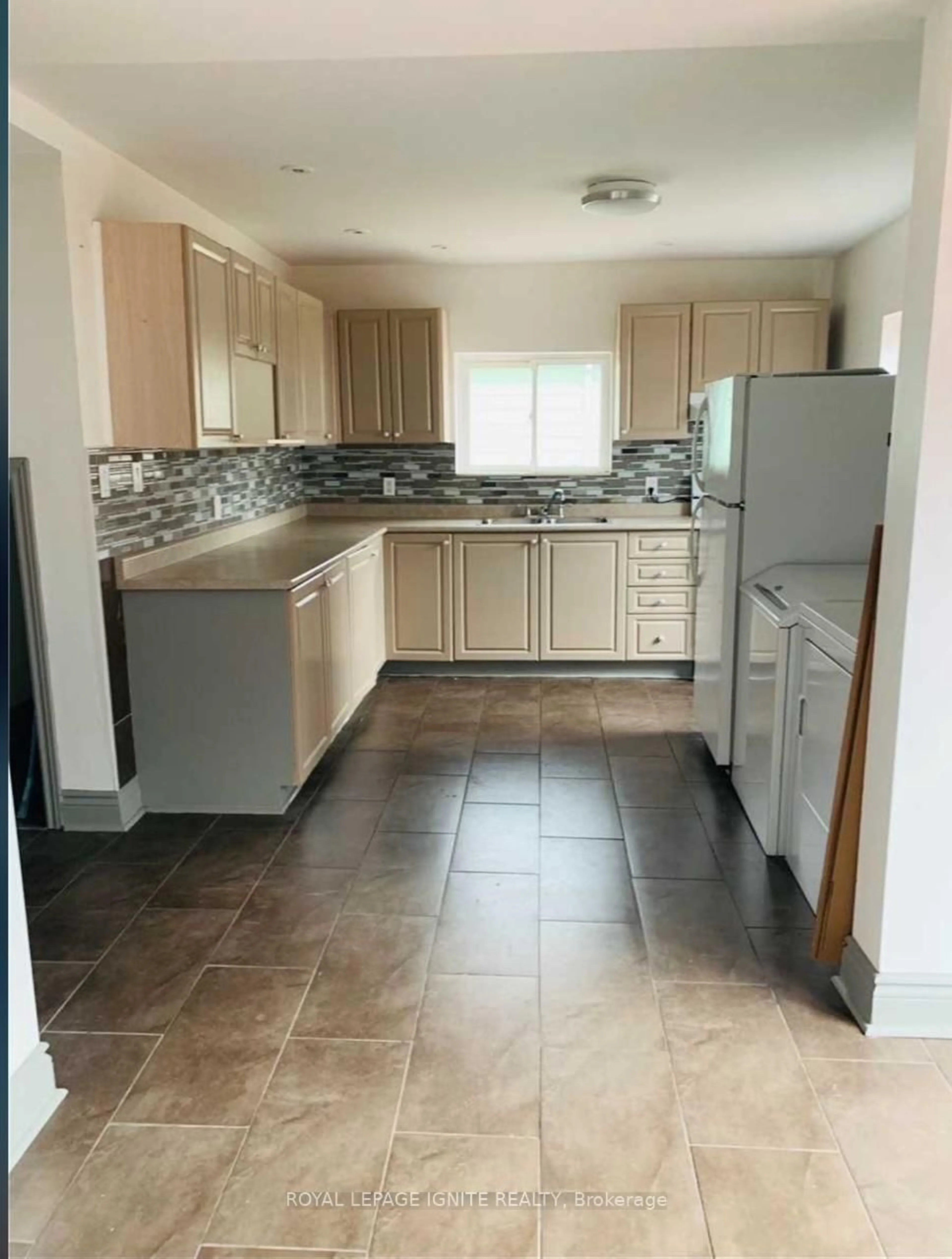 Standard kitchen, ceramic/tile floor for 20 August Ave, Toronto Ontario M1L 3M9